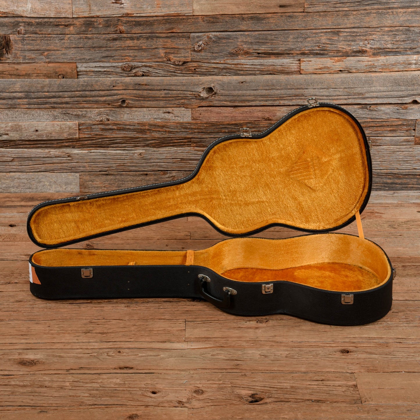 Takamine C-132S Natural Acoustic Guitars / Classical