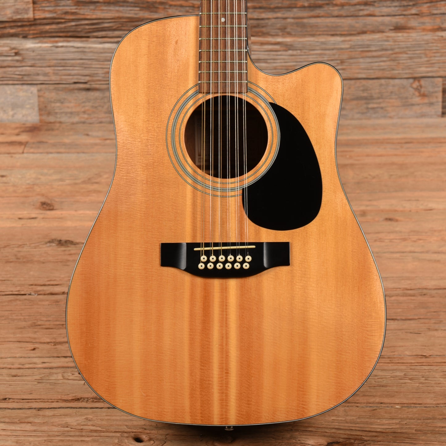 Takamine G Series EG-335SC Natural
