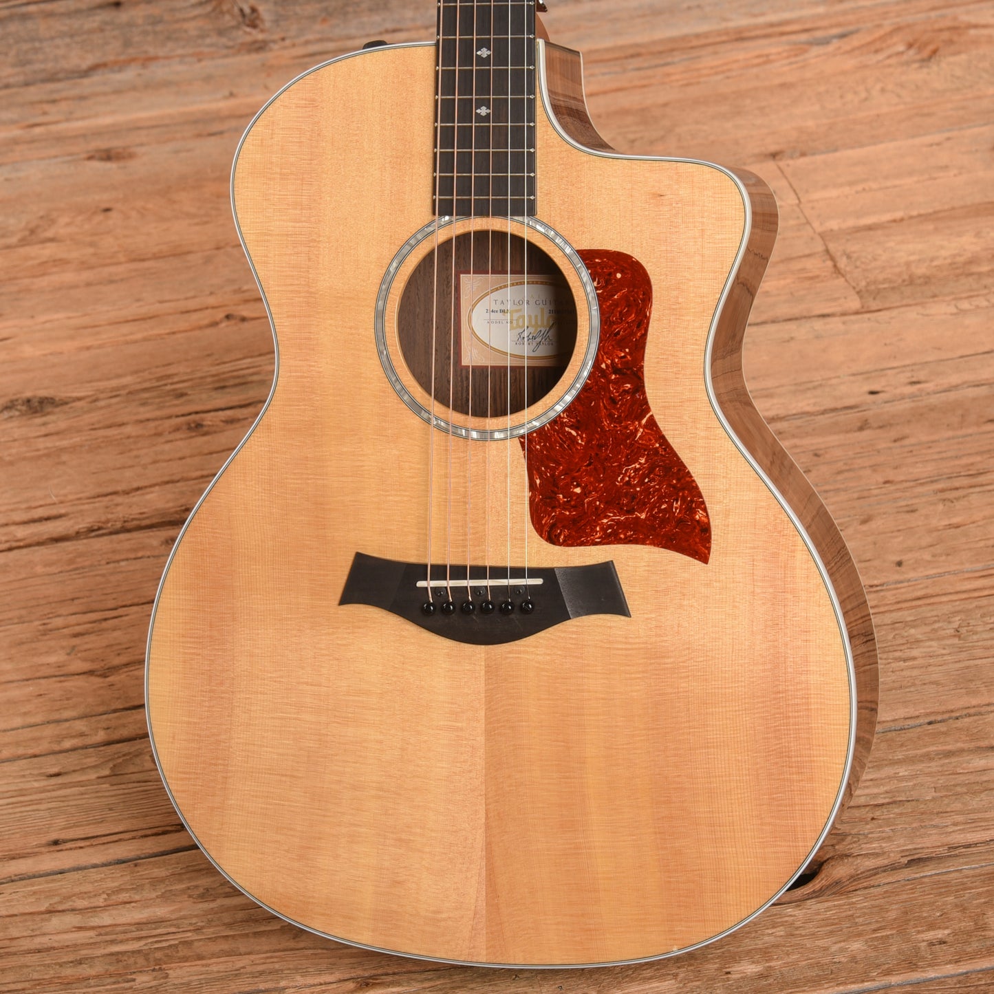 Taylor 214ce DLX Natural 2017 Acoustic Guitars / Built-in Electronics