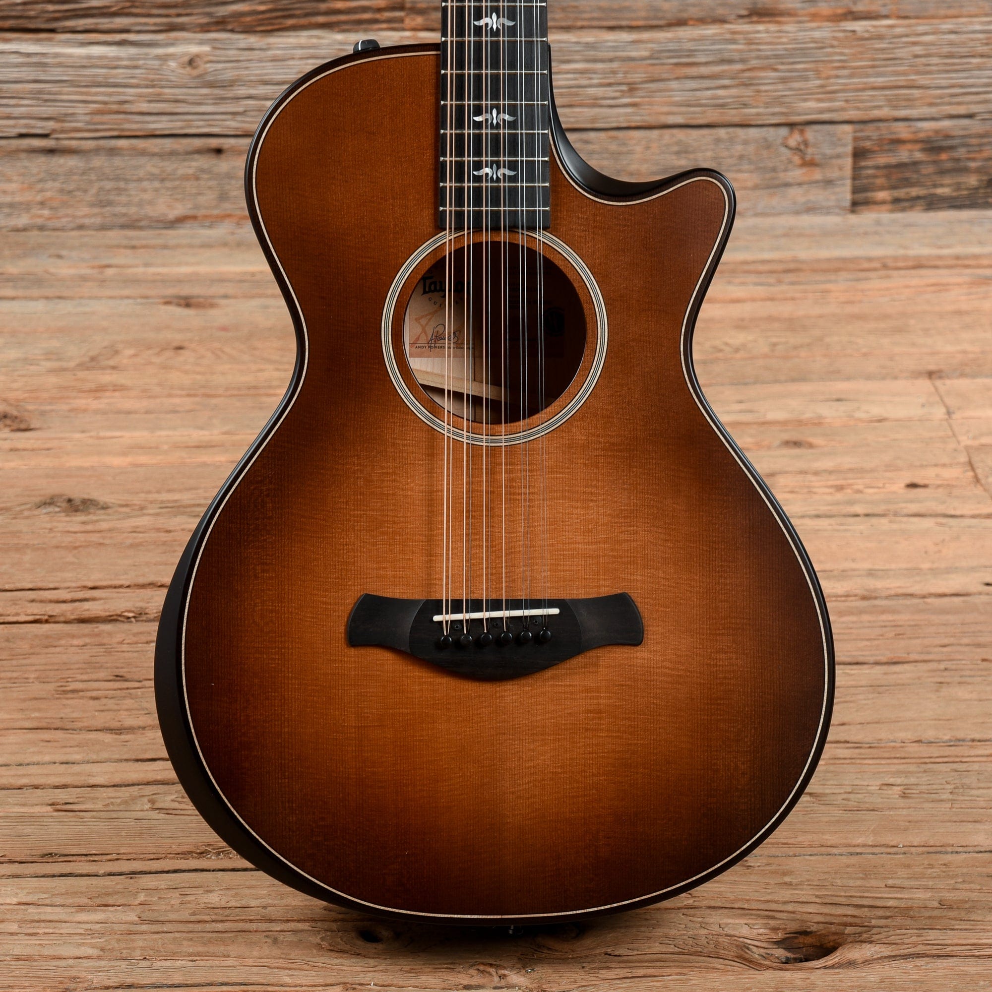 Taylor Builders Edition 652ce Honey Burst 2021 Acoustic Guitars / Built-in Electronics