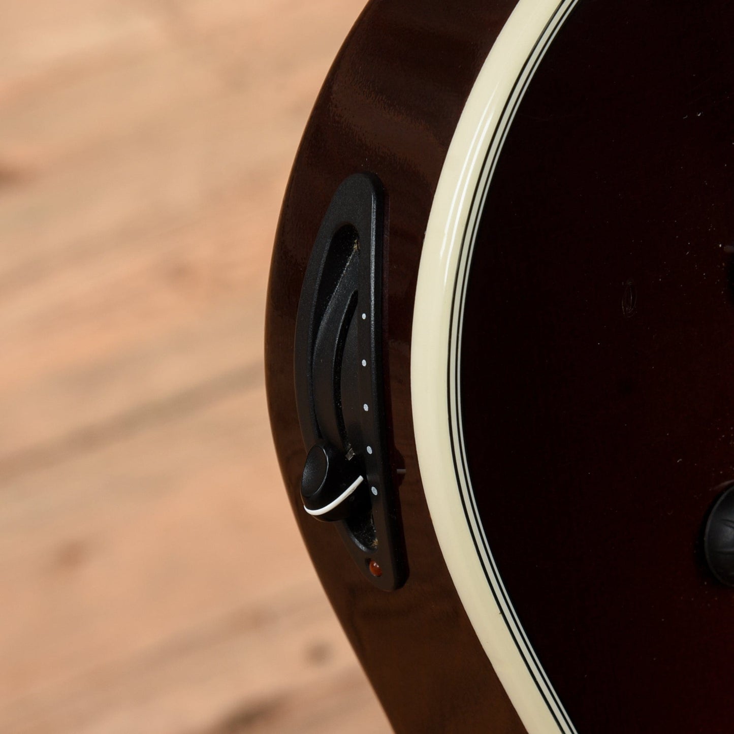 Taylor T5-S Sunburst 2005 Acoustic Guitars / Built-in Electronics