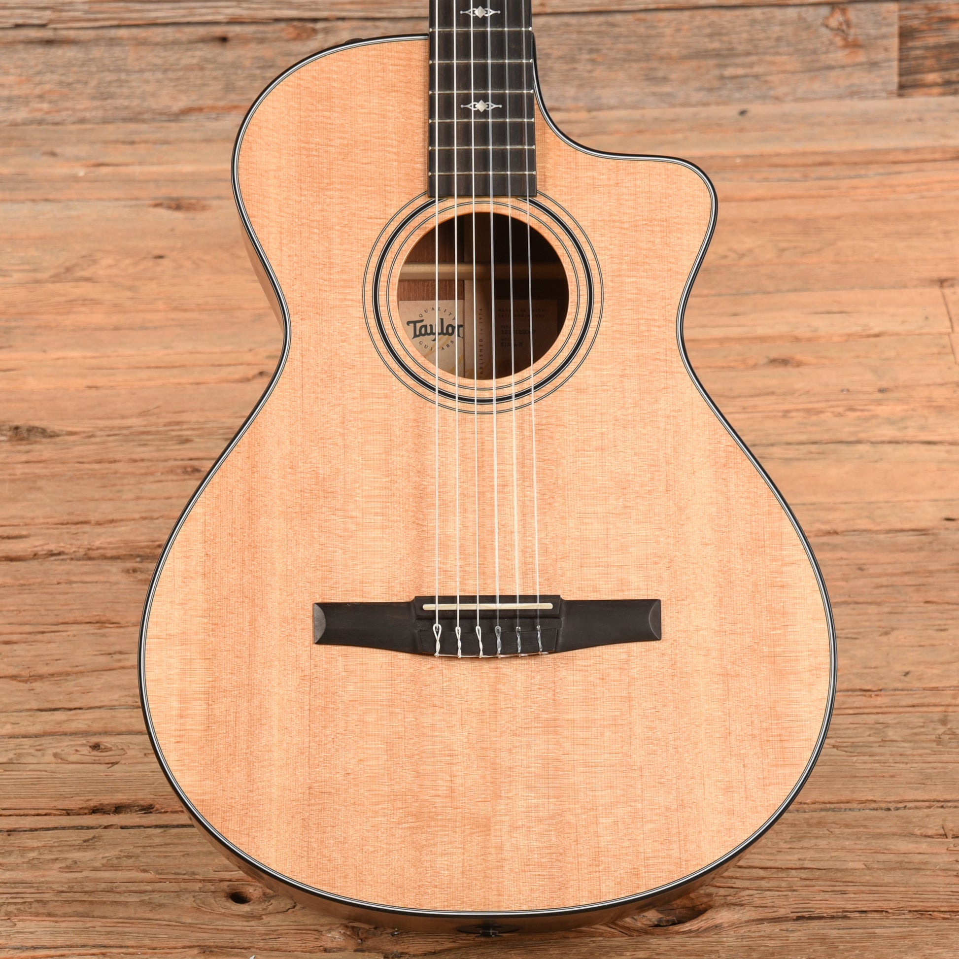 Taylor 312ce-N Natural 2022 Acoustic Guitars / Classical