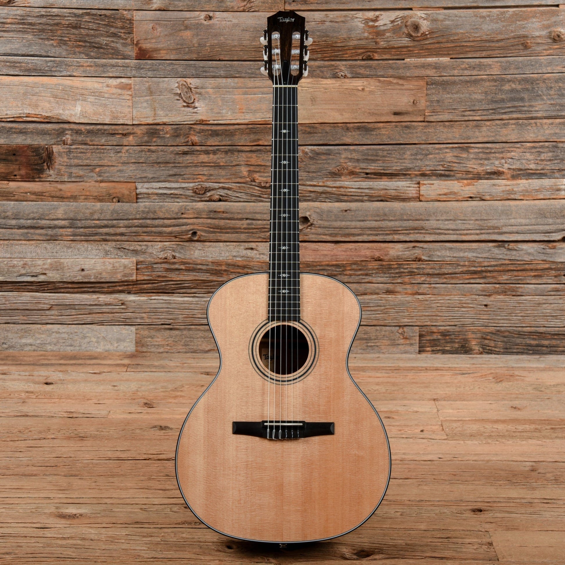 Taylor 314n Natural Acoustic Guitars / Classical
