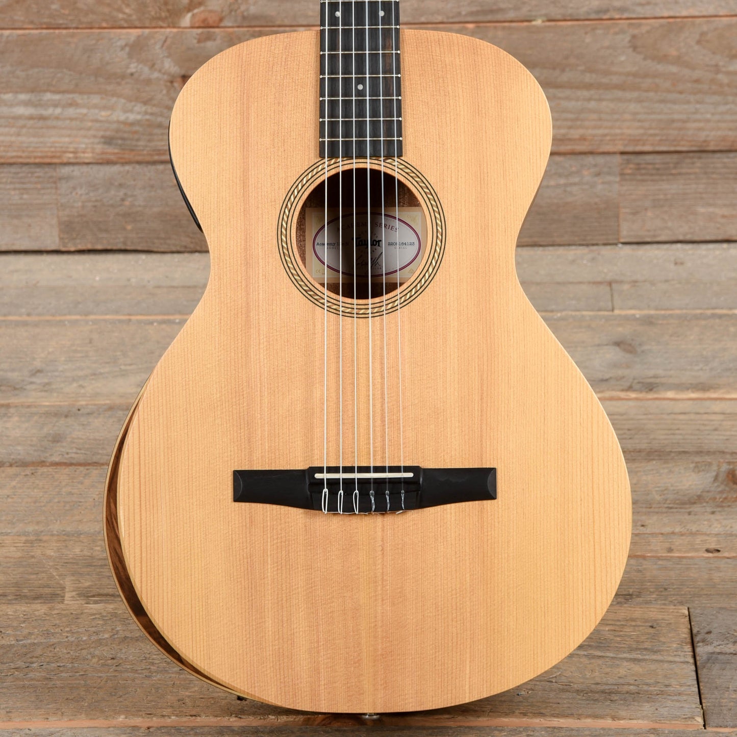 Taylor Academy 12e-N Grand Concert Sitka/Walnut Natural ES-B Acoustic Guitars / Classical