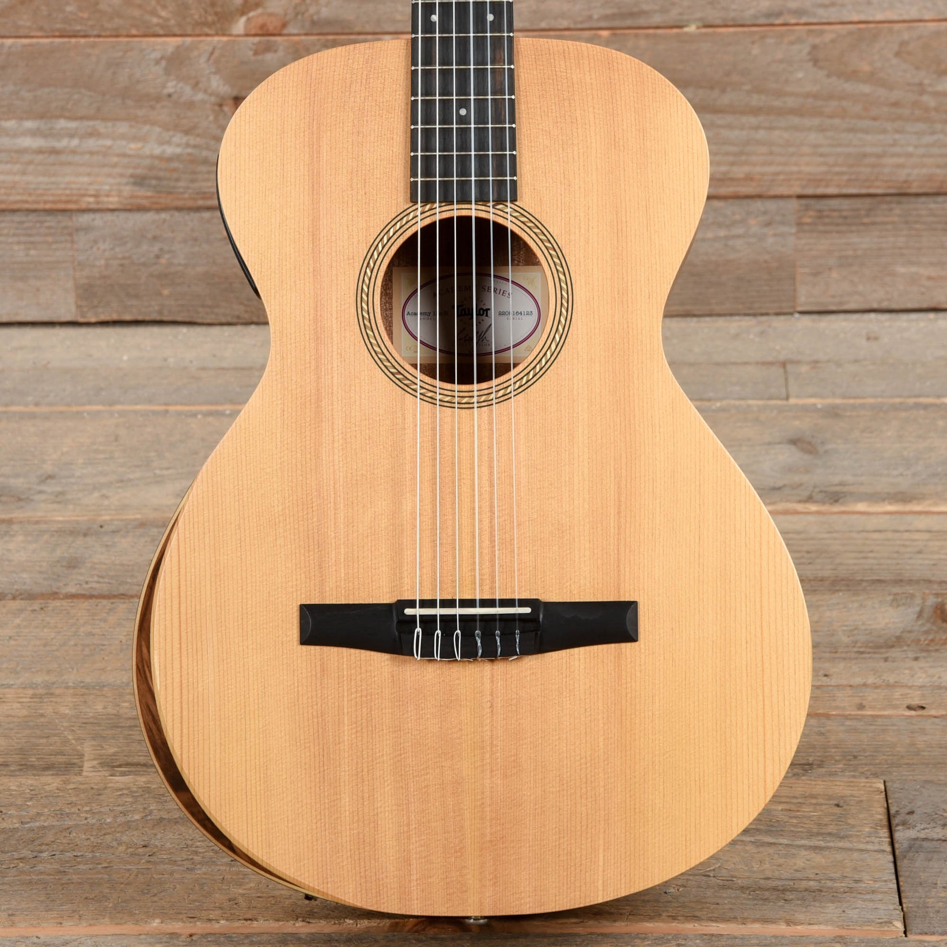 Taylor Academy 12e-N Grand Concert Sitka/Walnut Natural ES-B Acoustic Guitars / Classical