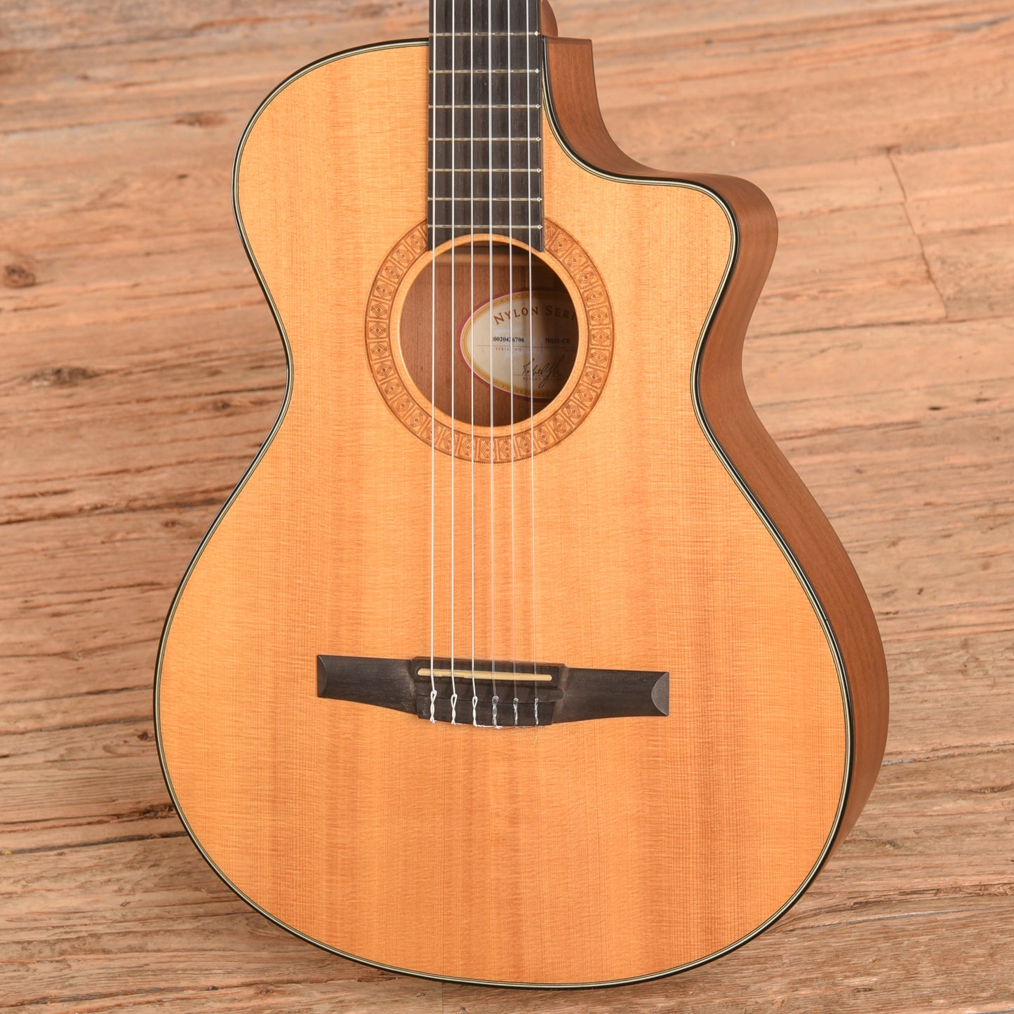 Taylor NS32ce Natural 2002 Acoustic Guitars / Classical