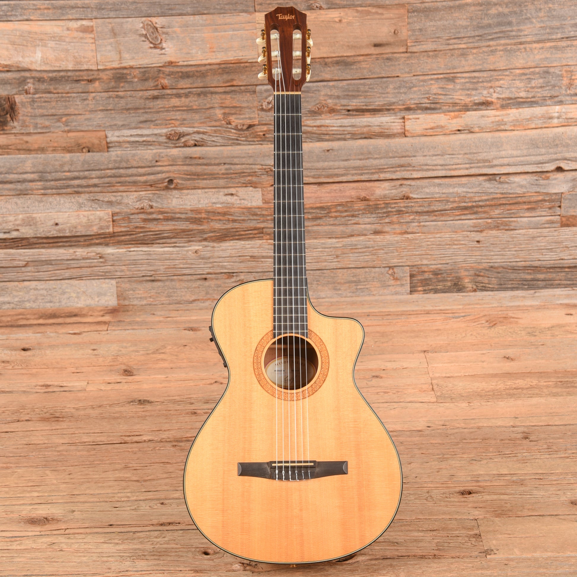 Taylor NS32ce Natural 2002 Acoustic Guitars / Classical