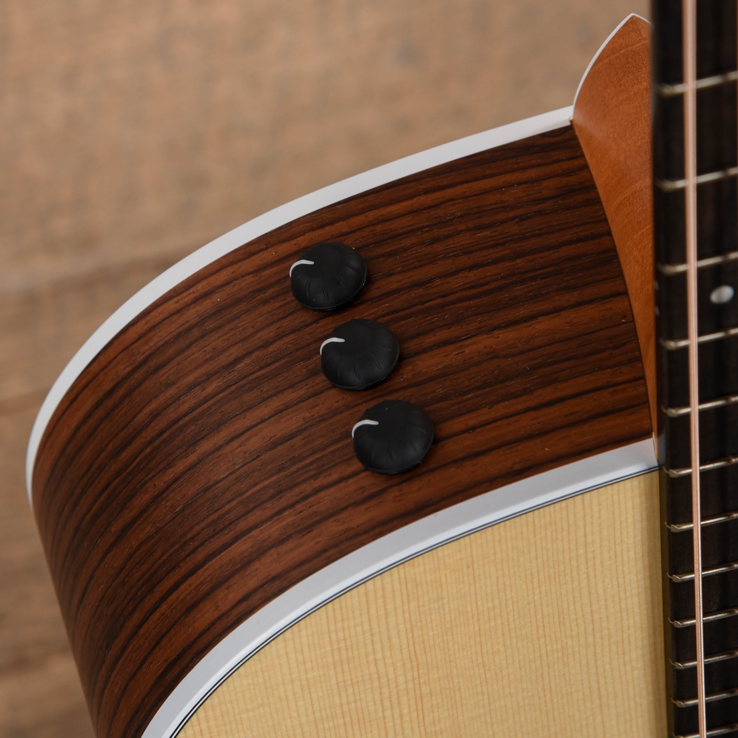 Taylor 212ce Grand Concert Spruce/Rosewood Natural Acoustic Guitars / Concert