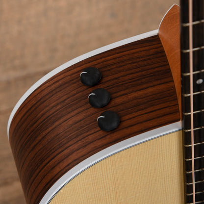 Taylor 212ce Grand Concert Spruce/Rosewood Natural Acoustic Guitars / Concert