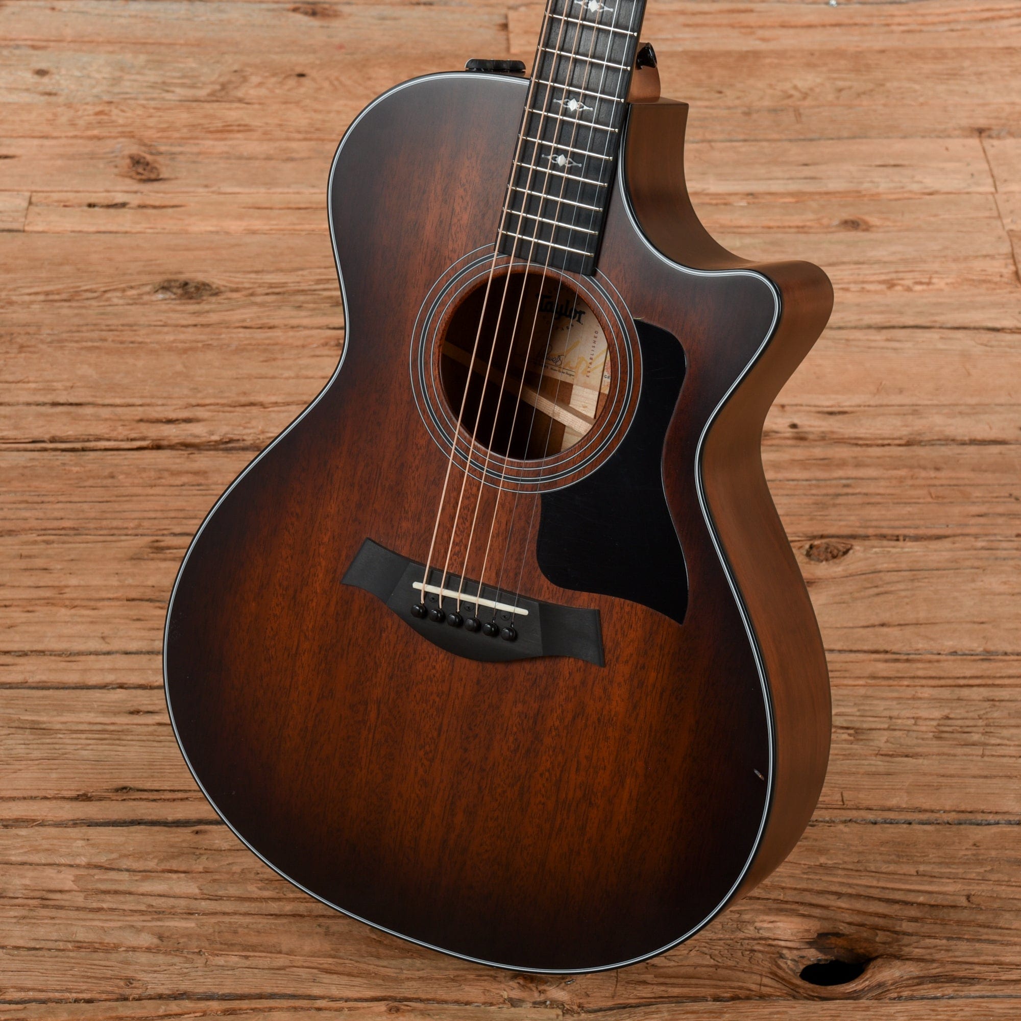 Taylor 322ce Shaded Edgeburst 2022 Acoustic Guitars / Concert