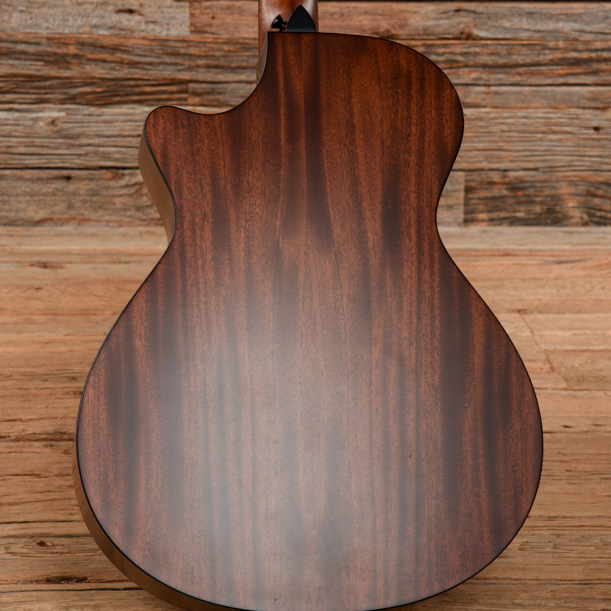 Taylor 322ce Shaded Edgeburst 2022 Acoustic Guitars / Concert