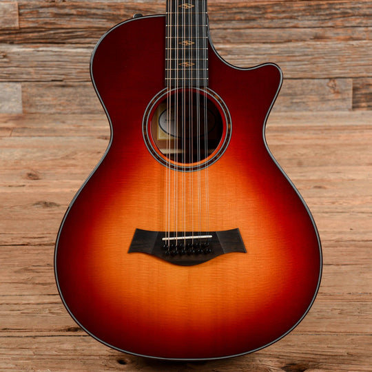 Taylor 552 LTD Dk Sunburst Acoustic Guitars / Concert
