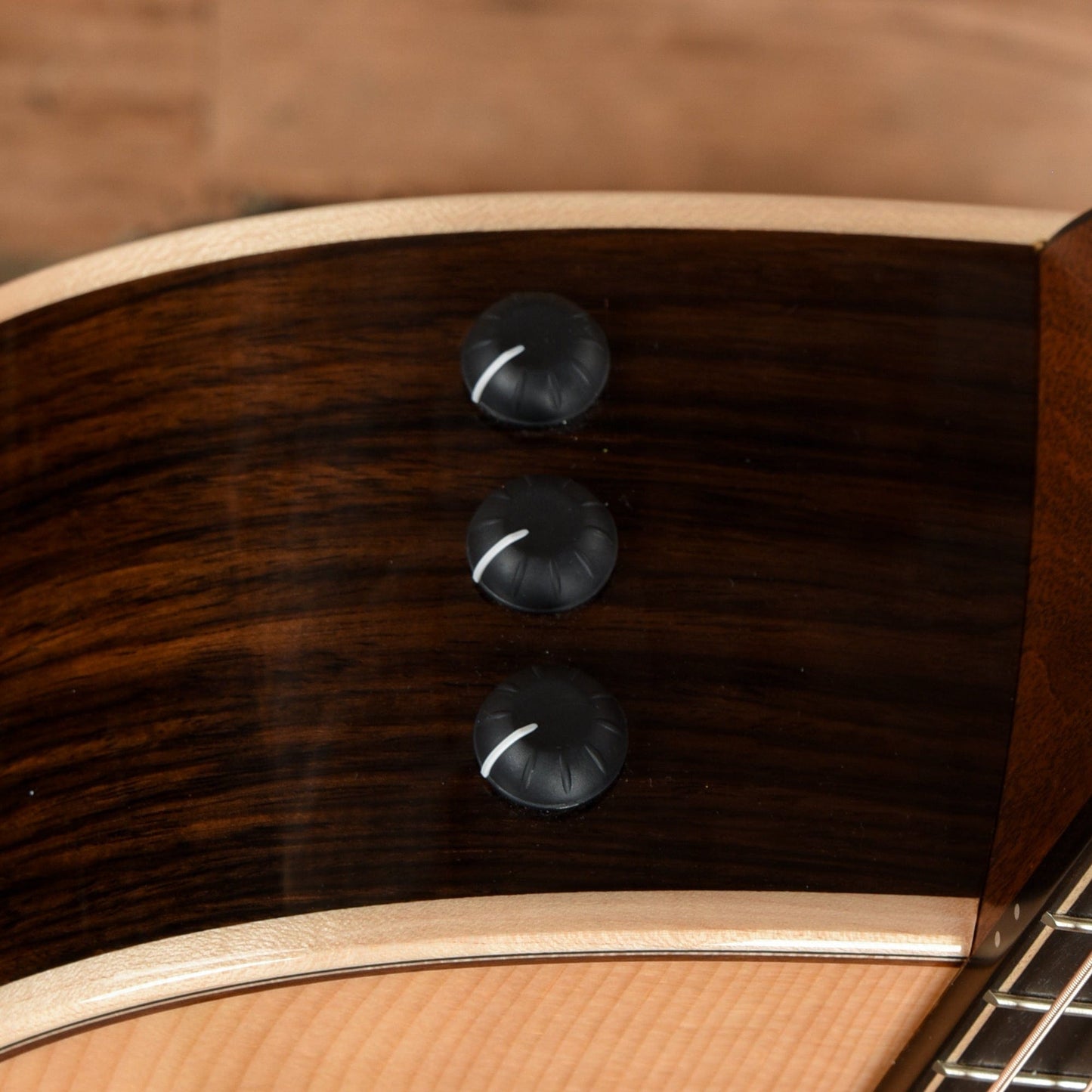 Taylor 812ce 12-Fret Grand Concert Sitka/Rosewood ES2 Acoustic Guitars / Concert