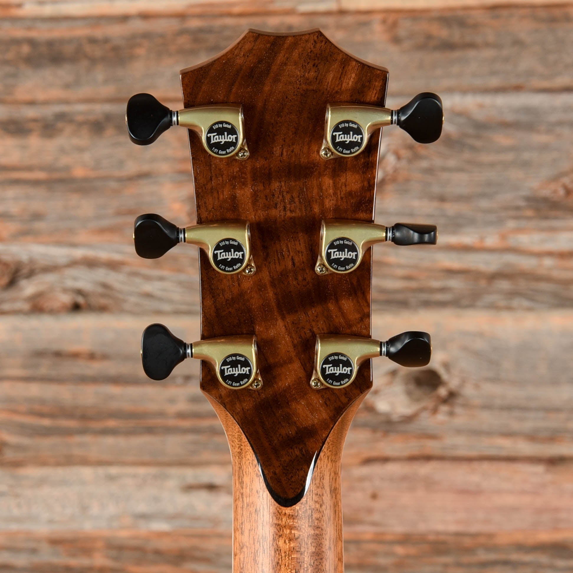 Taylor Custom Grand Concert Western Red Cedar/AA Walnut ES2 w/Figured Maple Binding Tobacco Sunburst 2024 Acoustic Guitars / Concert