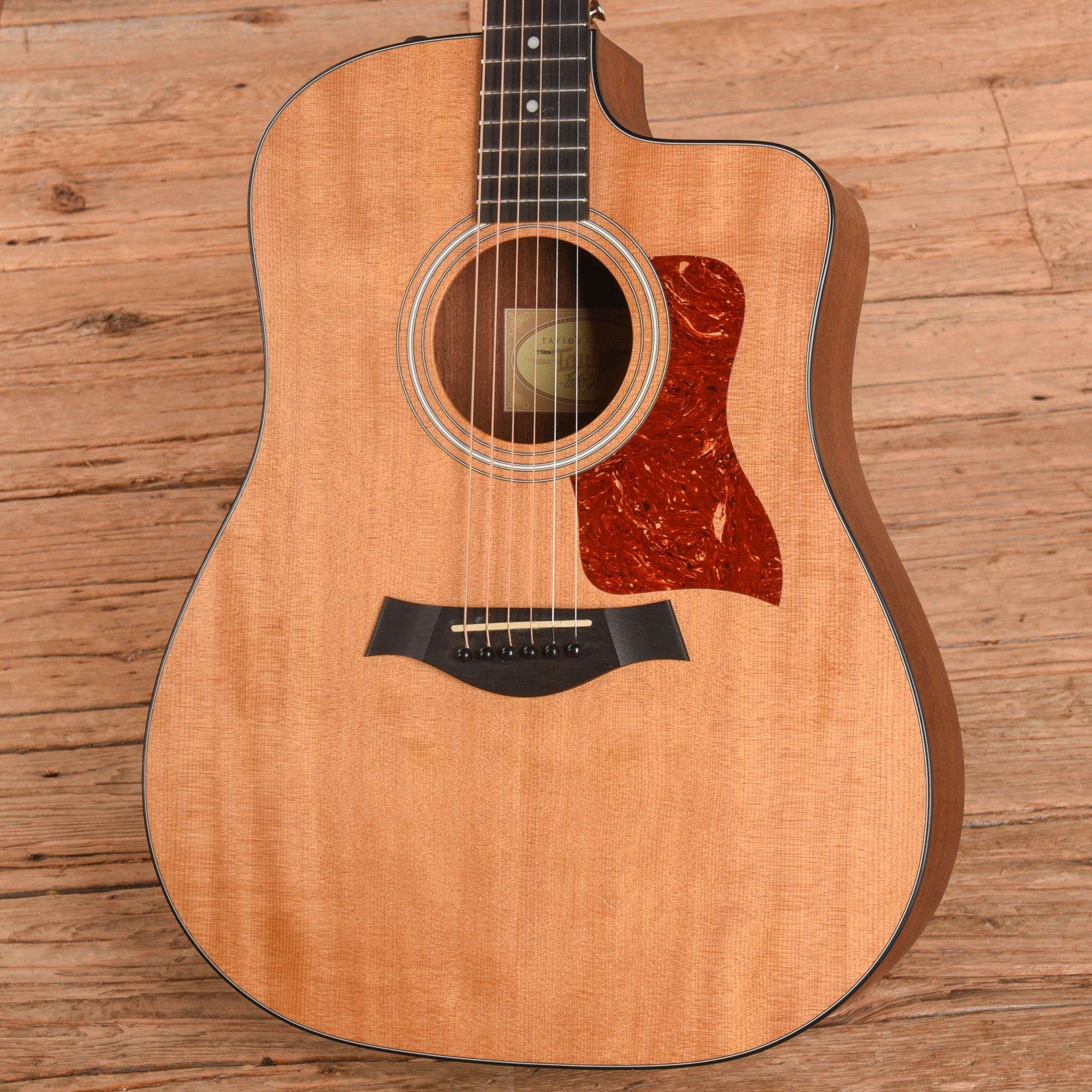 Taylor 110ce Natural Acoustic Guitars / Dreadnought