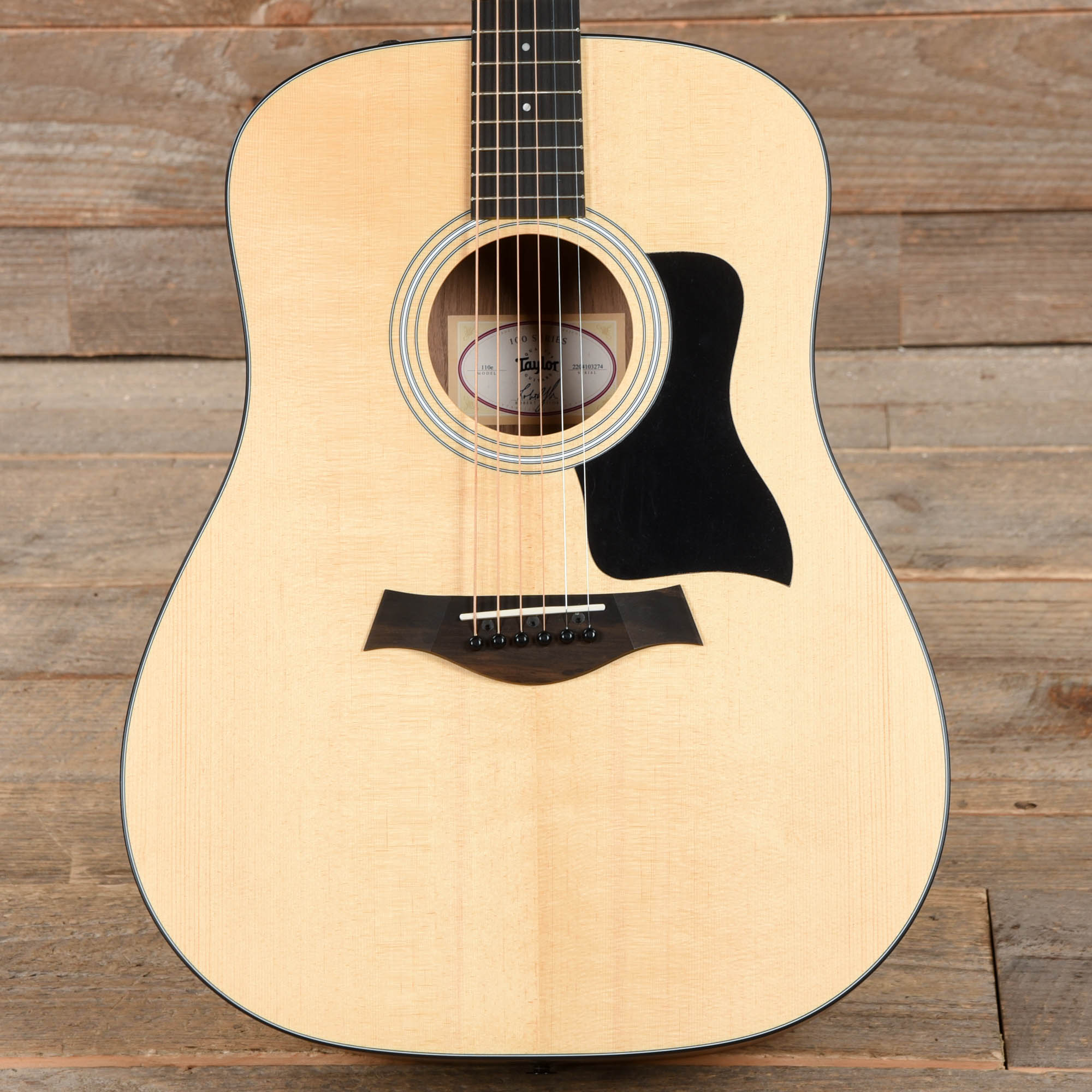 Taylor 110e Sitka/Walnut Dreadnought ES2 Acoustic Guitars / Dreadnought