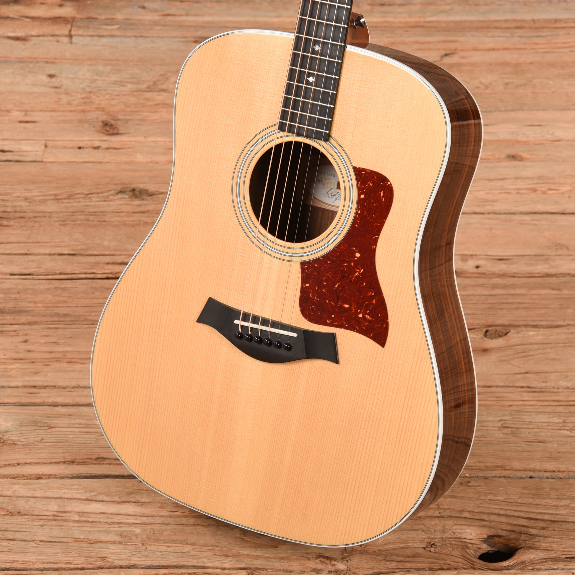 Taylor 210 DLX Natural Acoustic Guitars / Dreadnought