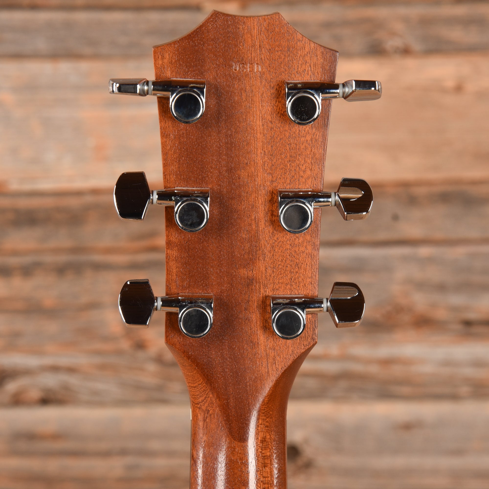 Taylor 210 DLX Natural Acoustic Guitars / Dreadnought