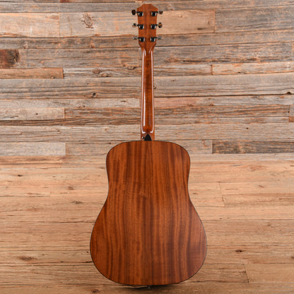 Taylor 210 Natural 2004 Acoustic Guitars / Dreadnought