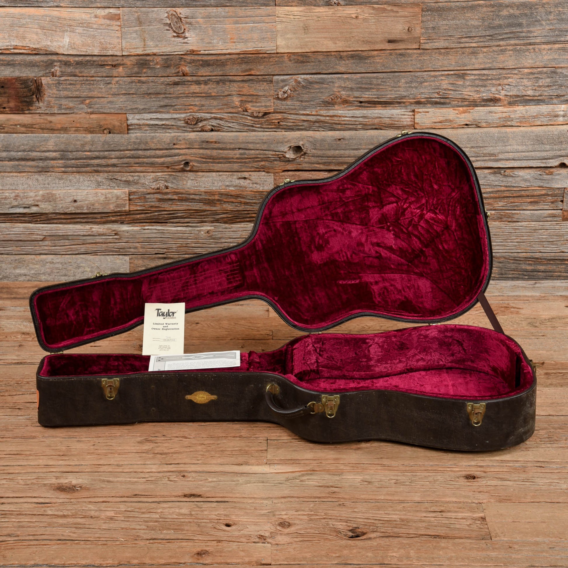 Taylor 710 Natural Acoustic Guitars / Dreadnought