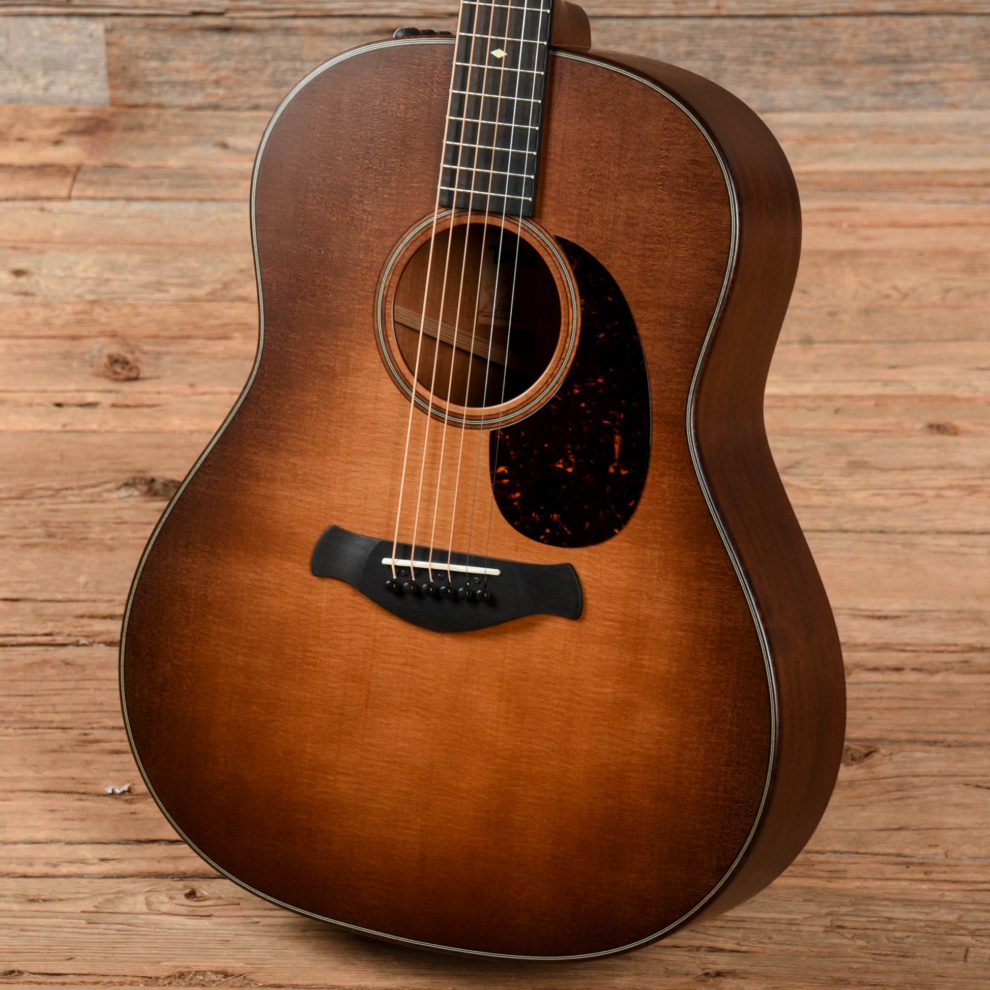 Taylor Builder's Edition 517e Sunburst 2019 Acoustic Guitars / Dreadnought