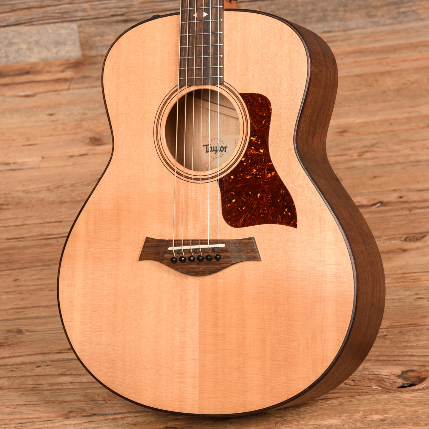 Taylor GTe Grand Theater Urban Ash Natural Acoustic Guitars / Dreadnought