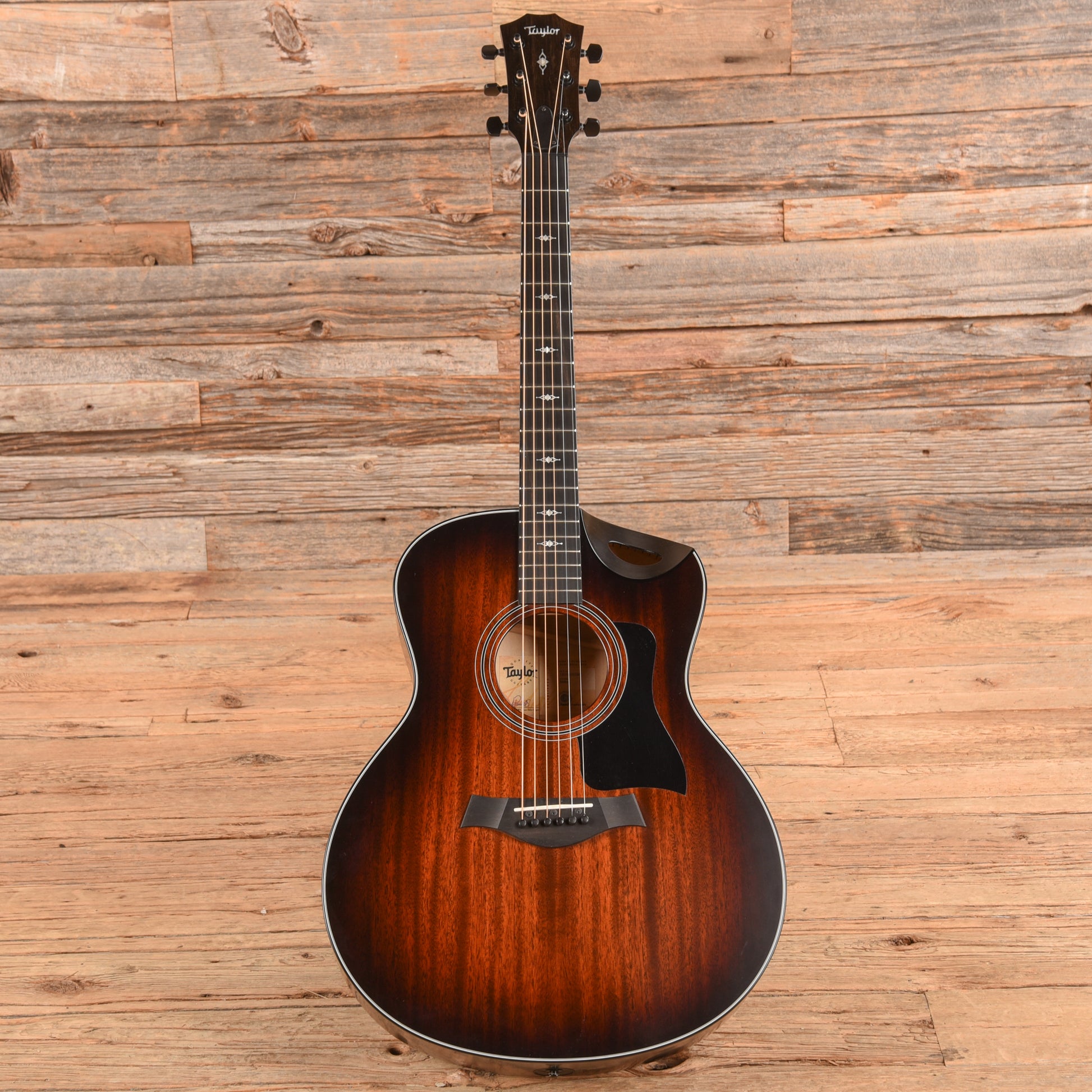 Taylor 326ce Sunburst 2020 Acoustic Guitars / Jumbo