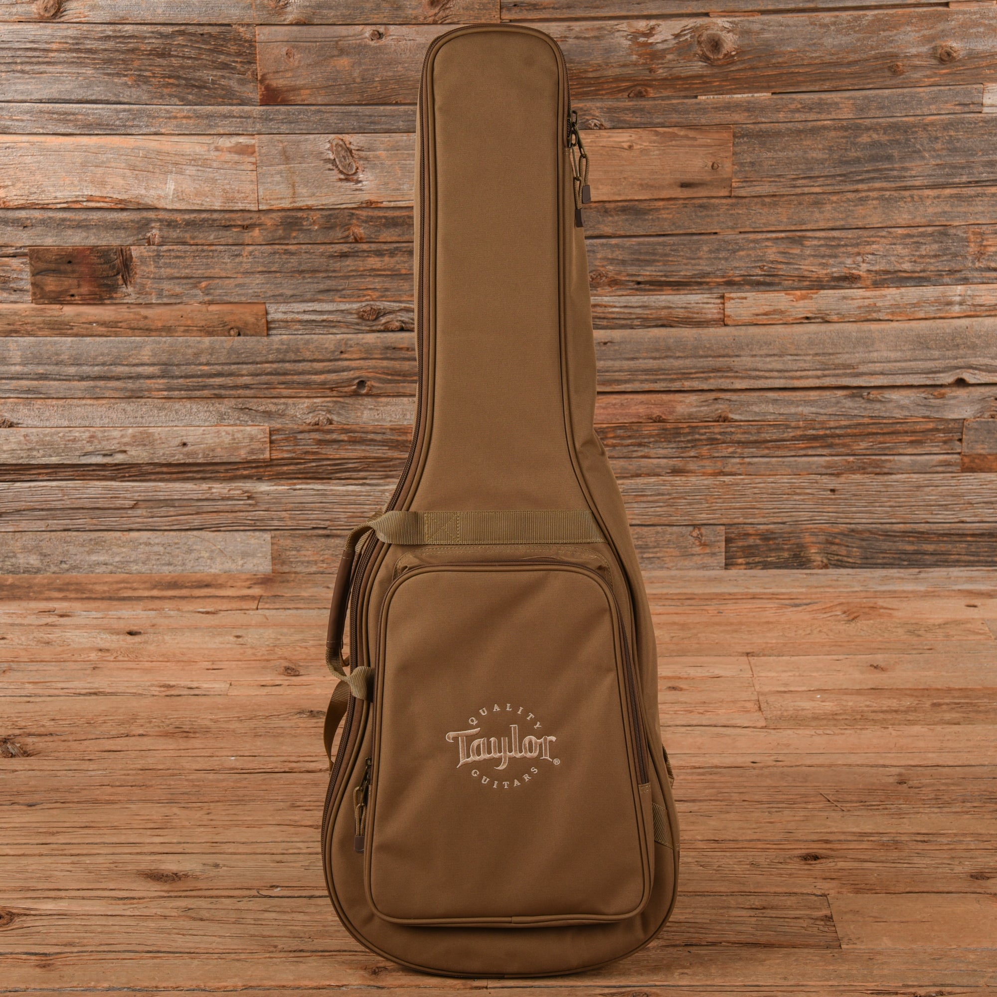 Taylor BBTe Big Baby Taylor Sitka/Walnut Natural ES-B Acoustic Guitars / Mini/Travel