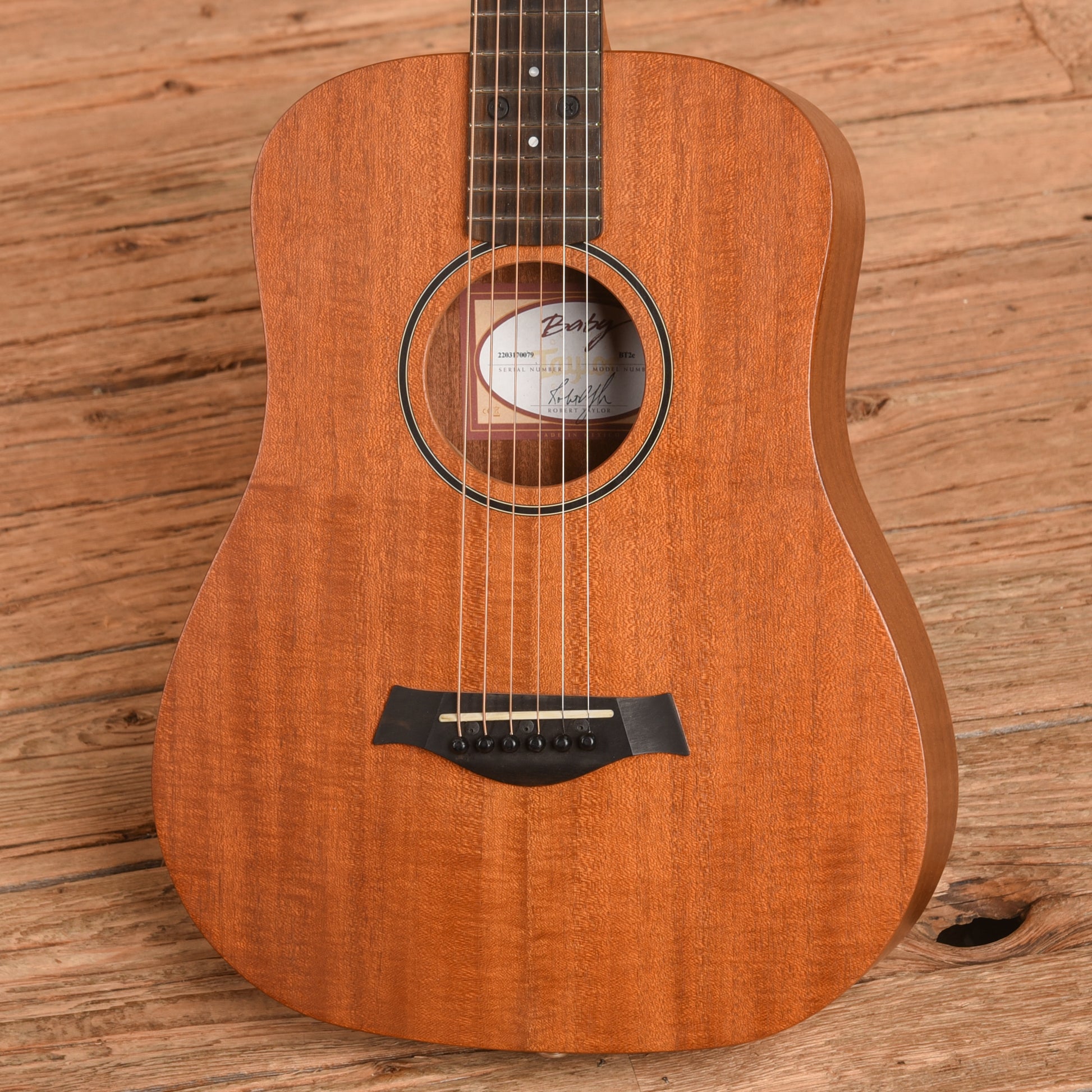 Taylor BT2-e Baby Taylor Natural Acoustic Guitars / Mini/Travel