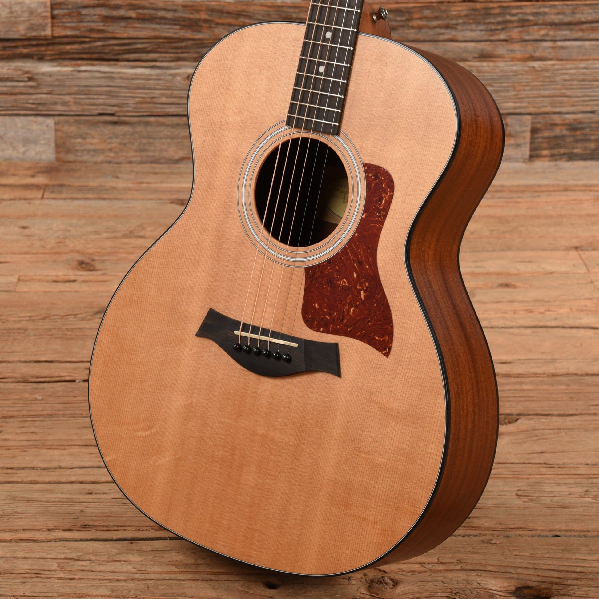 Taylor 114 Natural 2010 Acoustic Guitars / OM and Auditorium