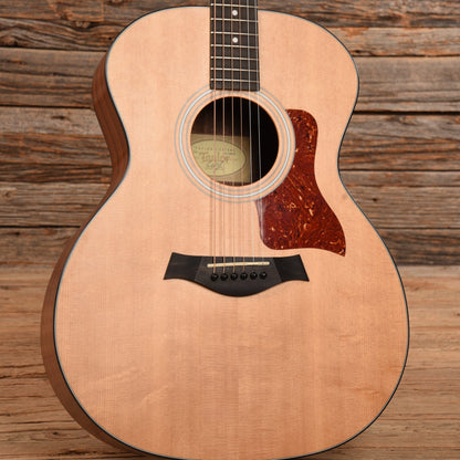 Taylor 114 Natural 2010 Acoustic Guitars / OM and Auditorium