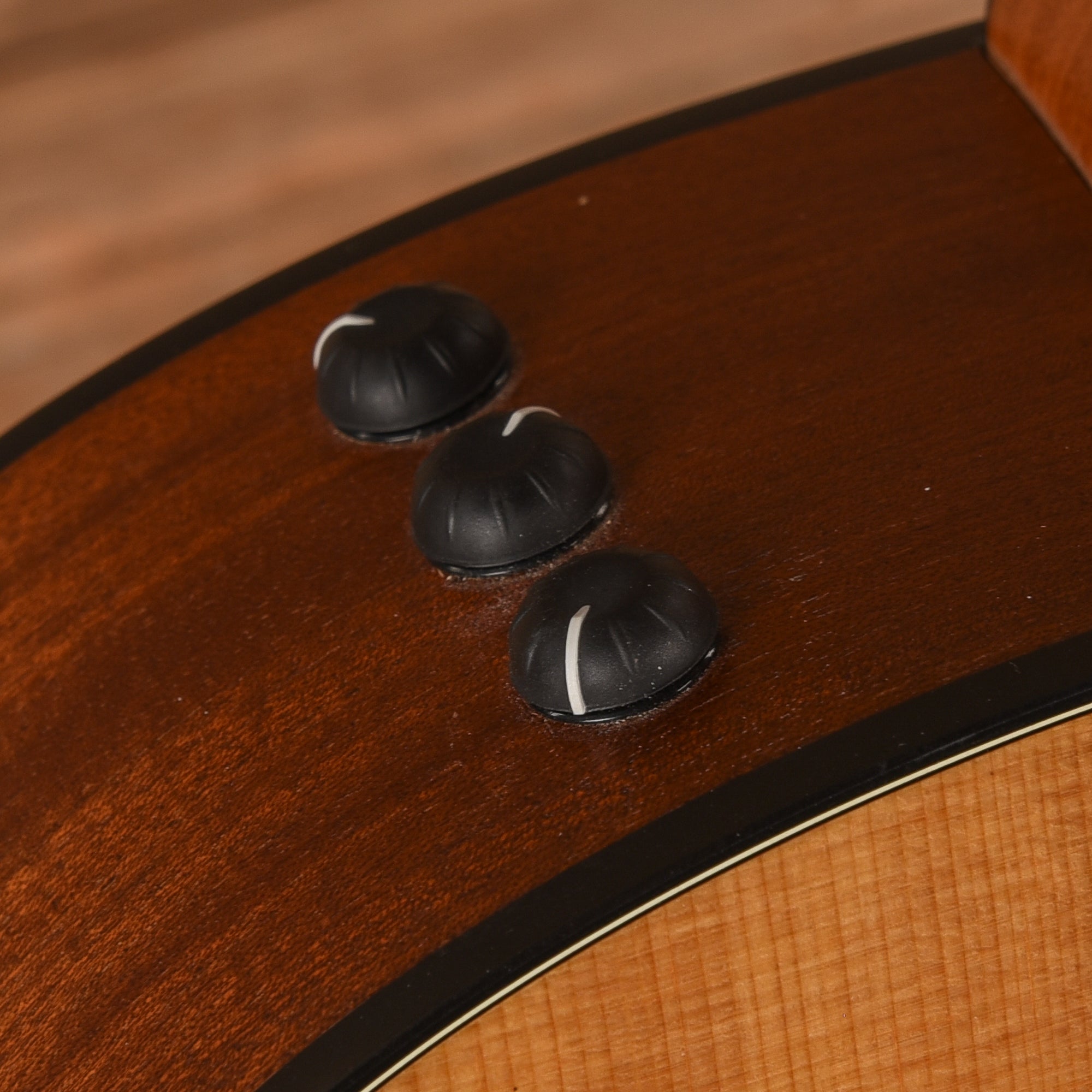Taylor 114ce Natural 2011 Acoustic Guitars / OM and Auditorium