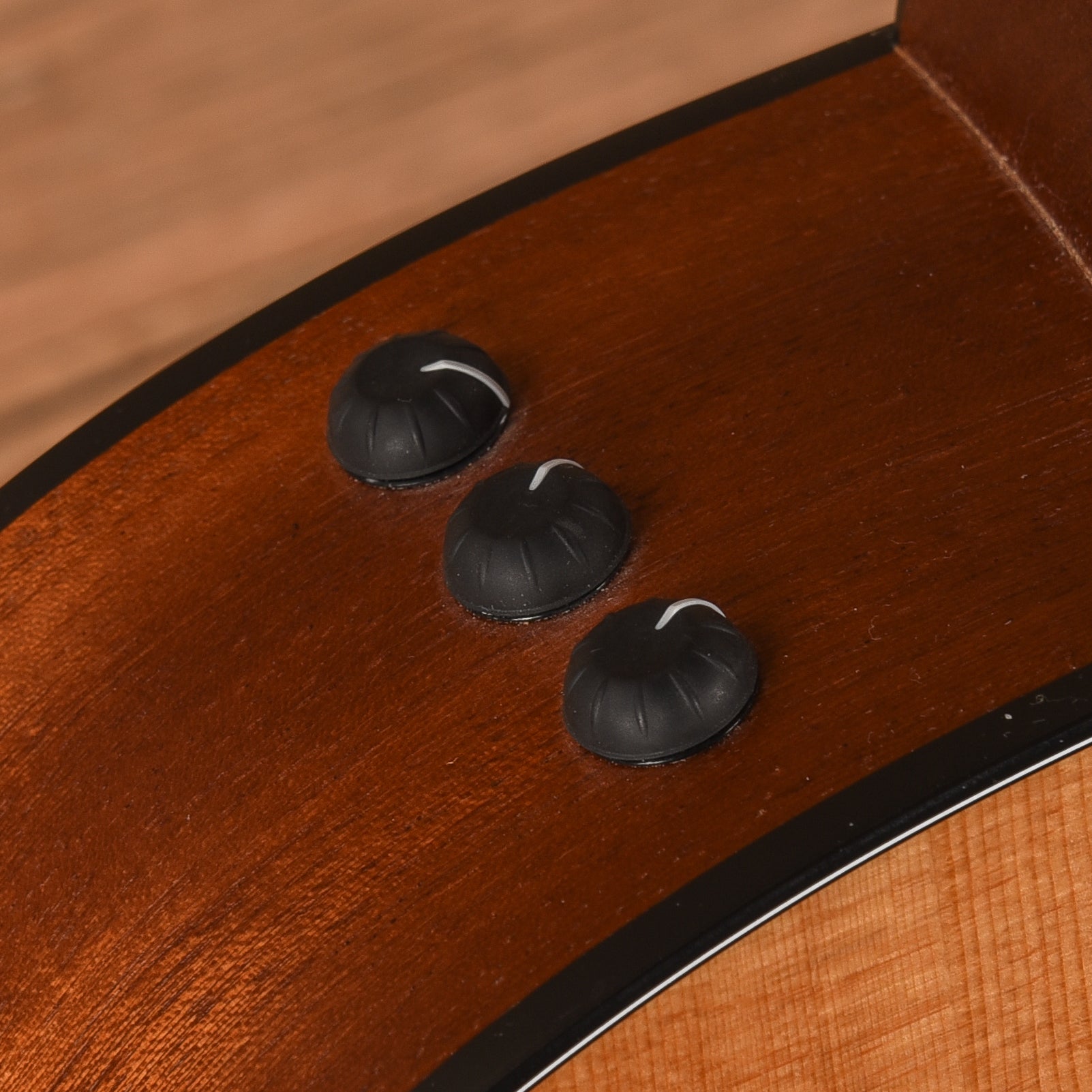 Taylor 114e Natural 2015 Acoustic Guitars / OM and Auditorium