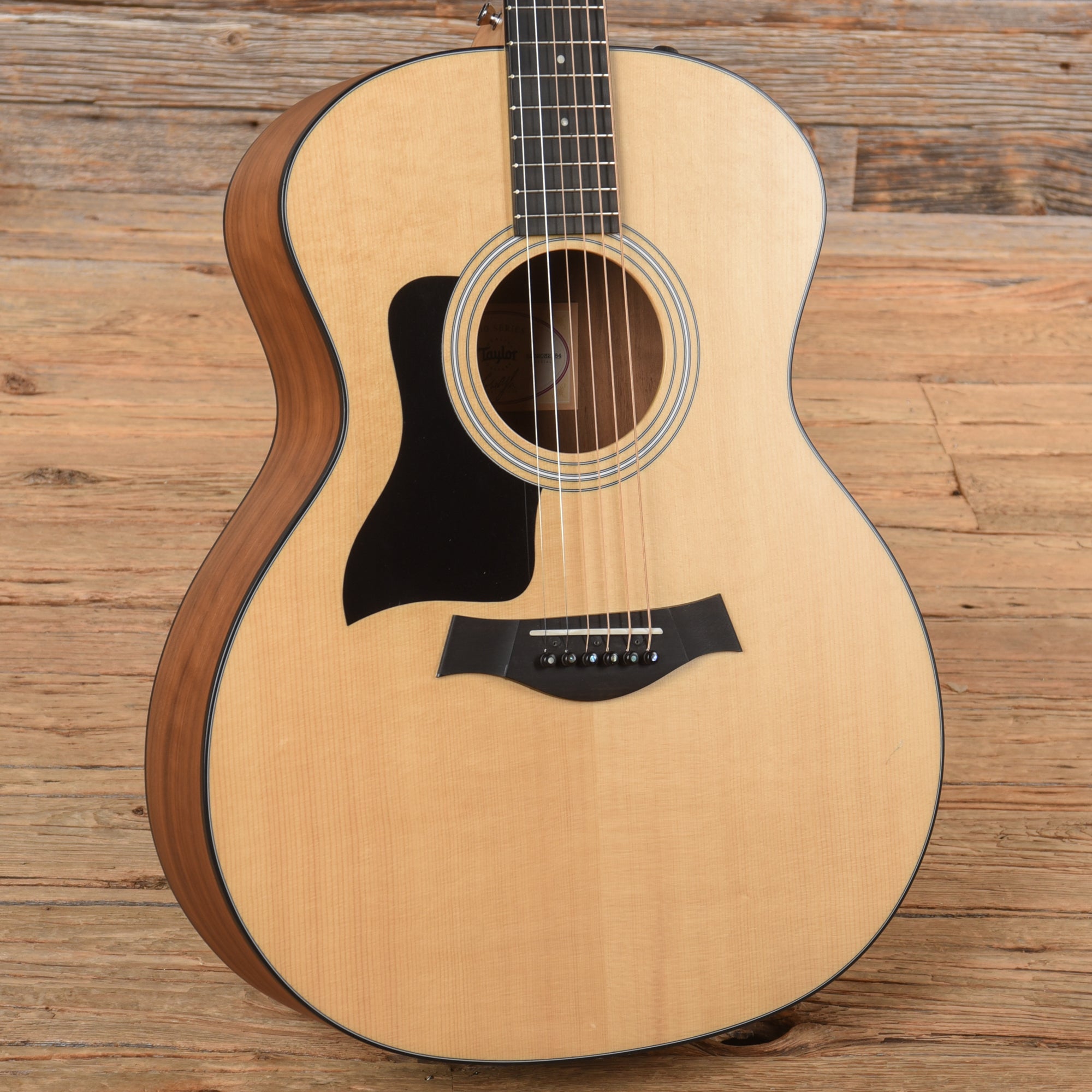 Taylor 114e Natural 2022 LEFTY Acoustic Guitars / OM and Auditorium