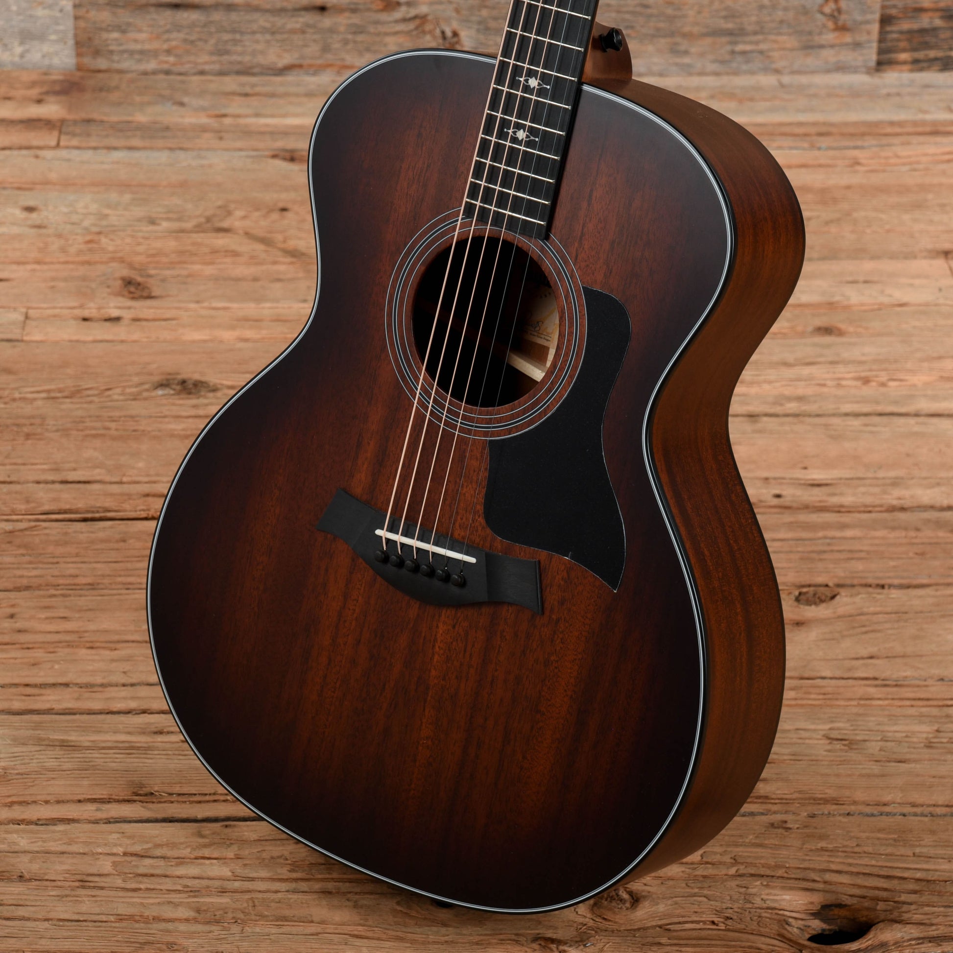 Taylor 324 Grand Auditorium Mahogany Shaded Edgeburst Acoustic Guitars / OM and Auditorium