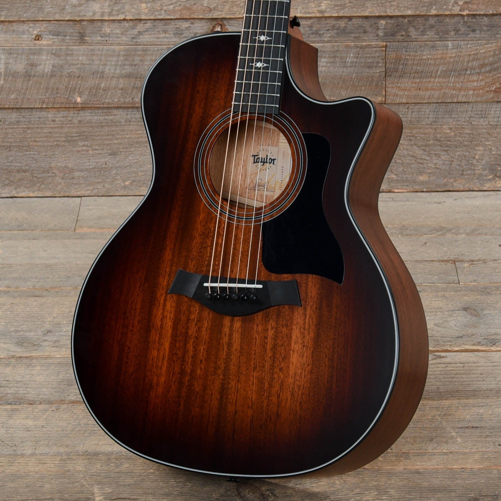 Taylor 324ce Grand Auditorium Mahogany Shaded Edgeburst ES2 Acoustic Guitars / OM and Auditorium