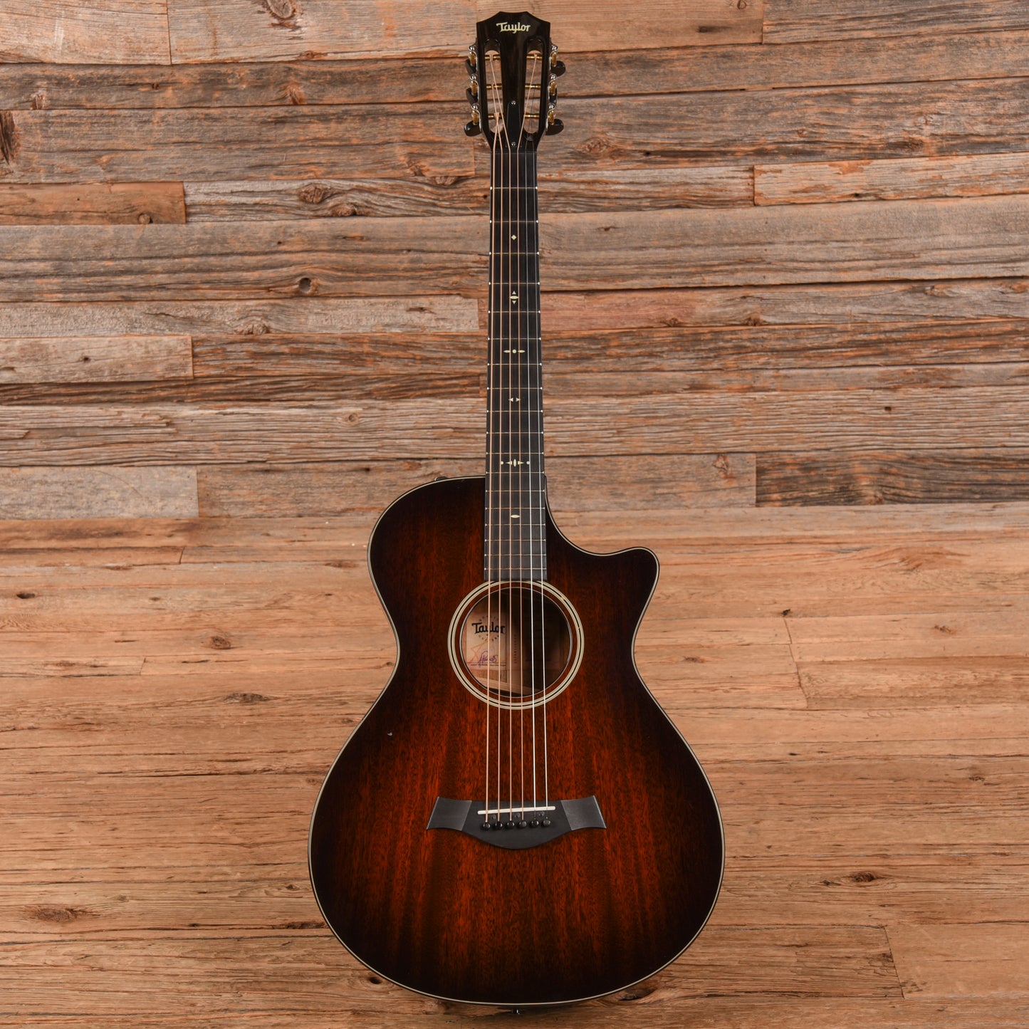 Taylor 522ce 12-Fret w/ V-Class Bracin Shaded Edgeburst 2019 Acoustic Guitars / OM and Auditorium