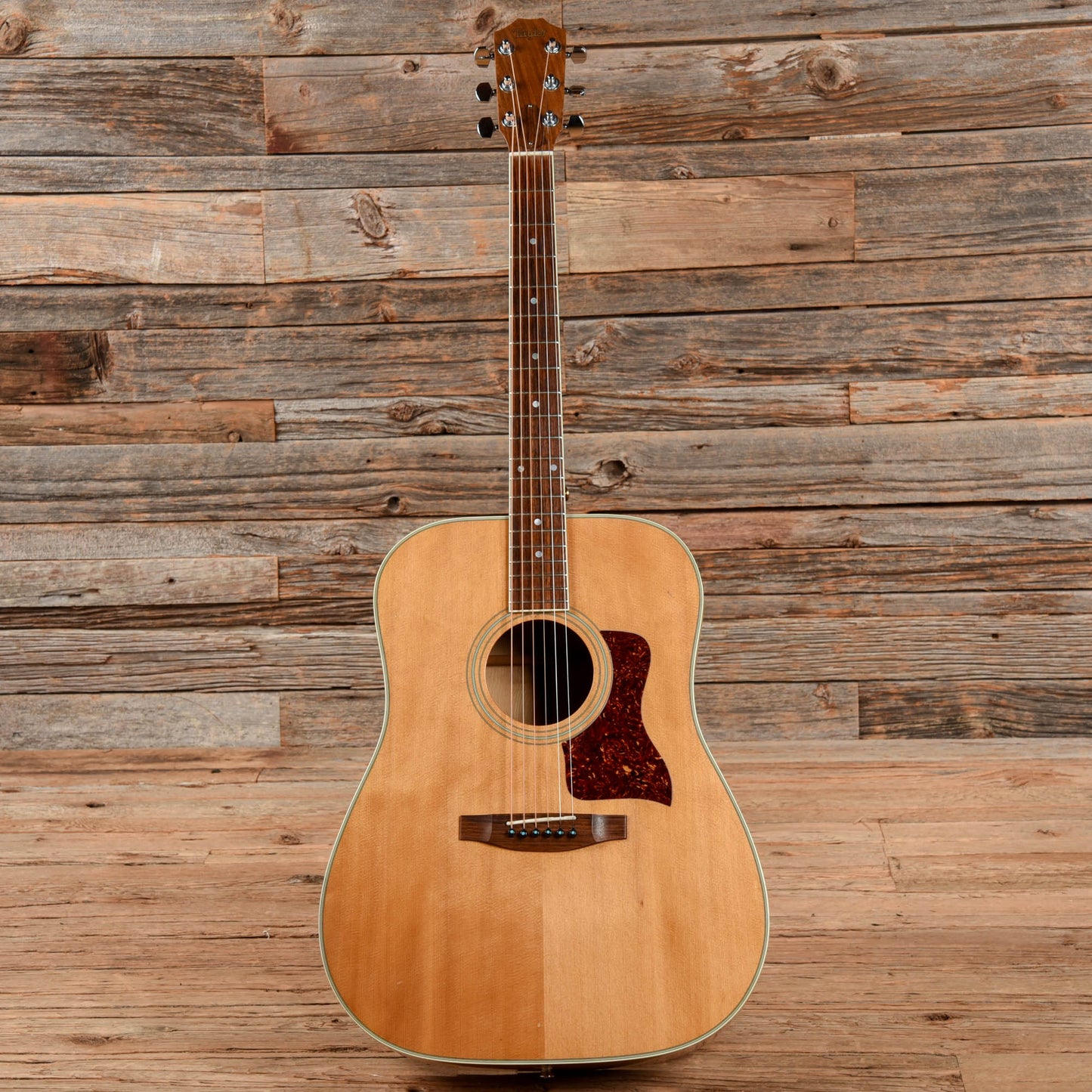 Taylor 610 Natural 1982 Acoustic Guitars / OM and Auditorium
