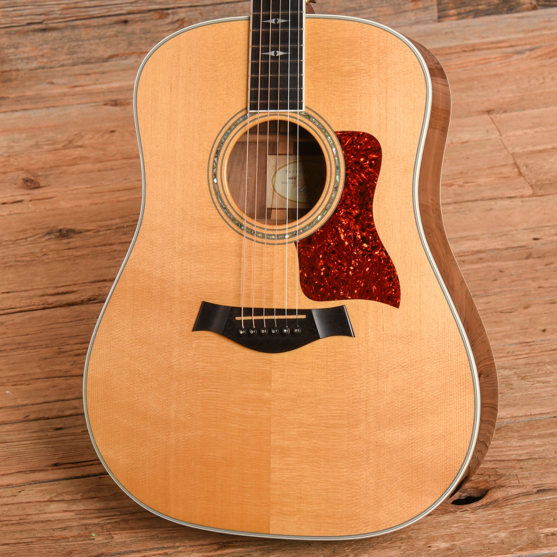 Taylor 810-B Natural 2000 Acoustic Guitars / OM and Auditorium