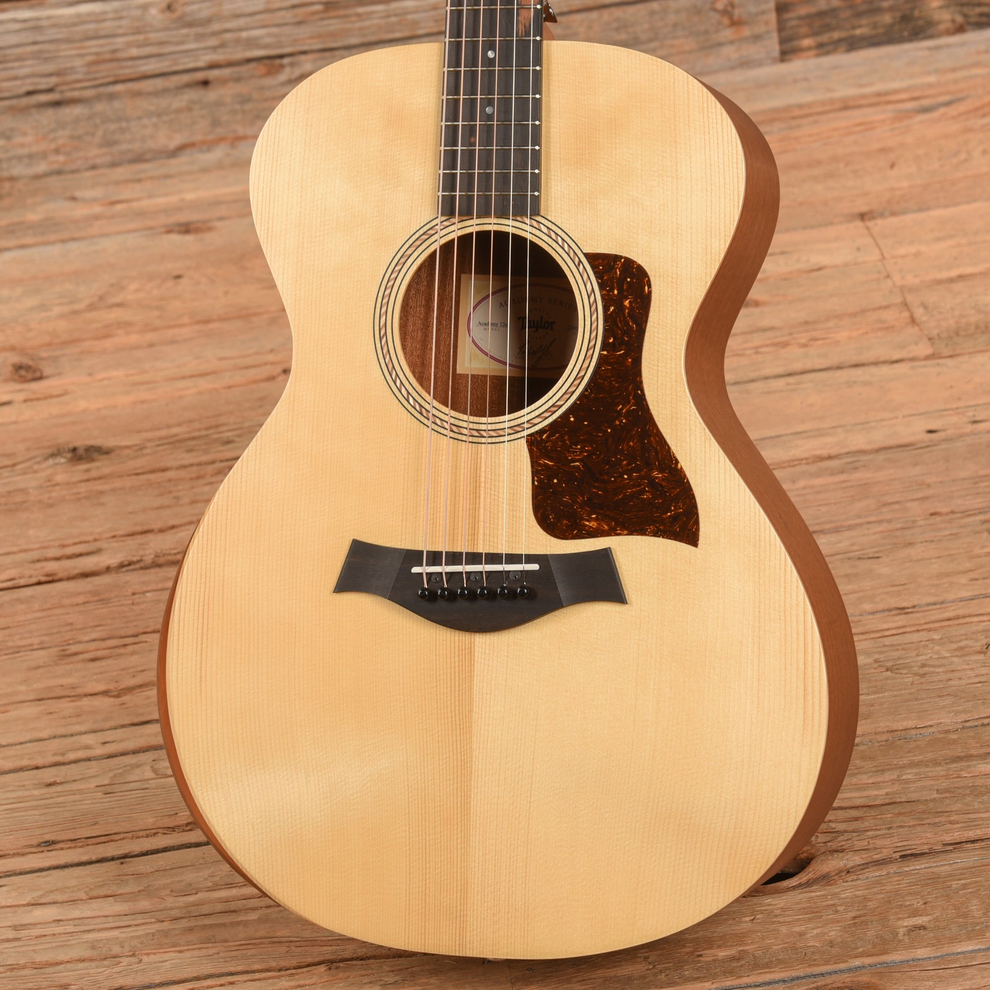 Taylor Academy 12e Grand Concert Sitka/Walnut Natural ES-B USED Acoustic Guitars / OM and Auditorium