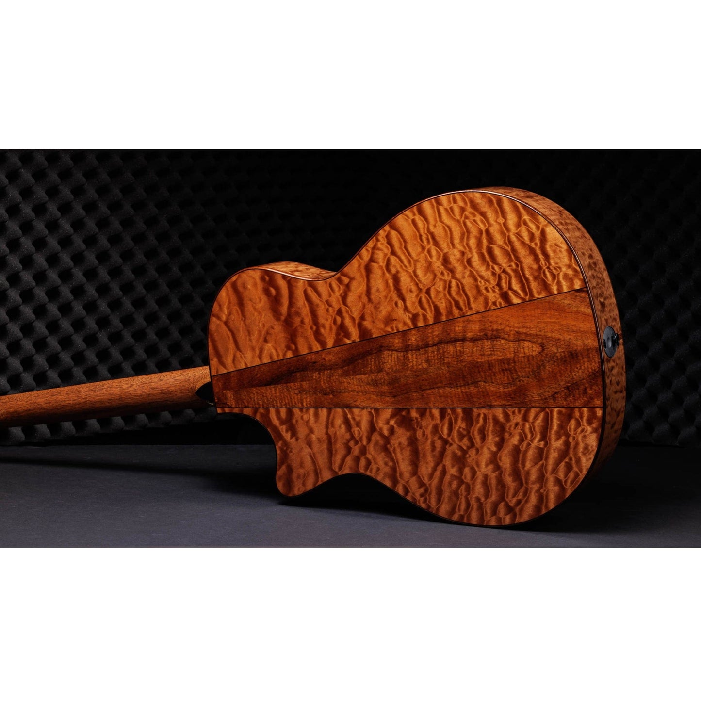 Taylor Custom "Catch" 2023 #002 Grand Auditorium Torrefied Sitka/Quilted Big Leaf Maple Natural Acoustic Guitars / OM and Auditorium