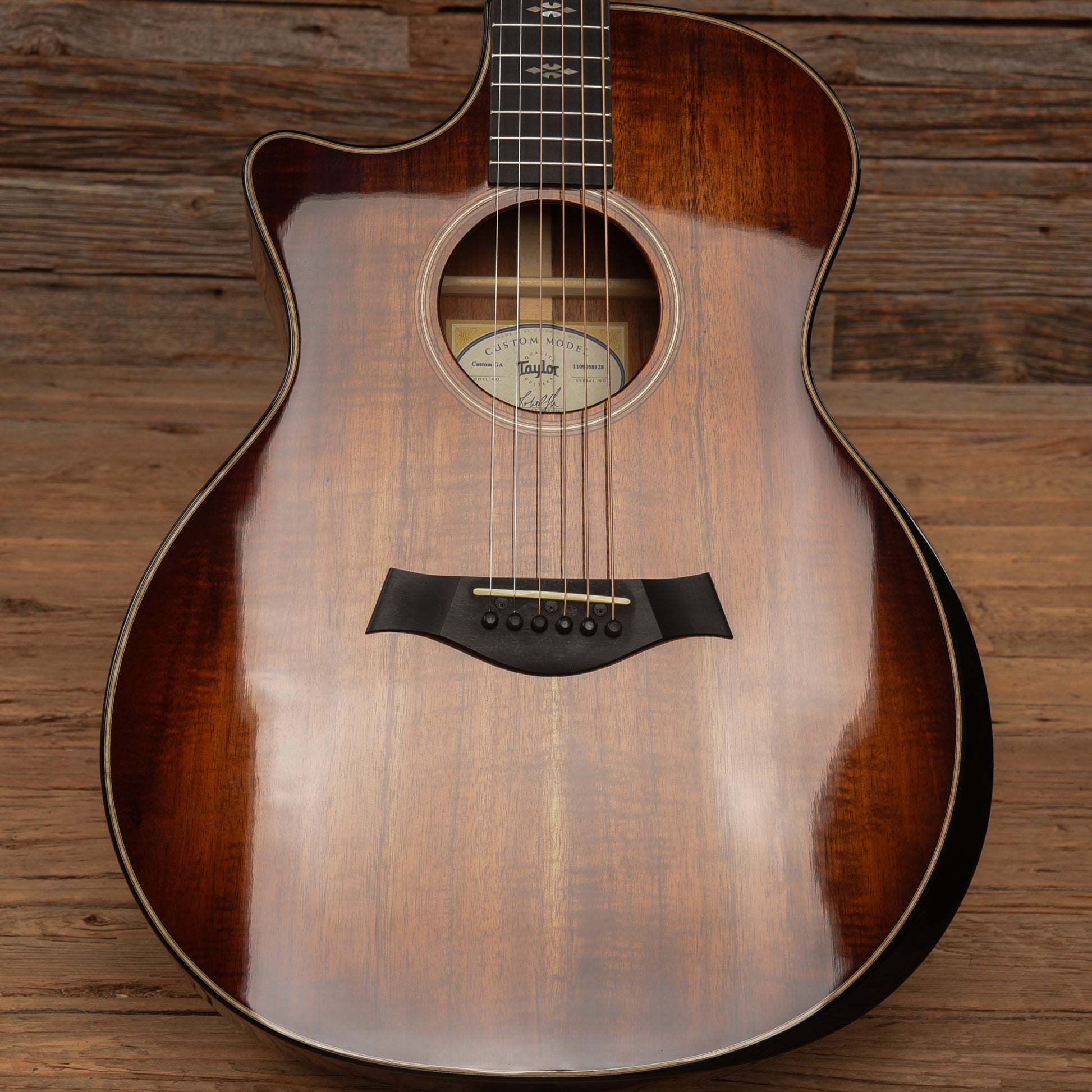 Taylor Custom GA Koa 2018 LEFTY Acoustic Guitars / OM and Auditorium