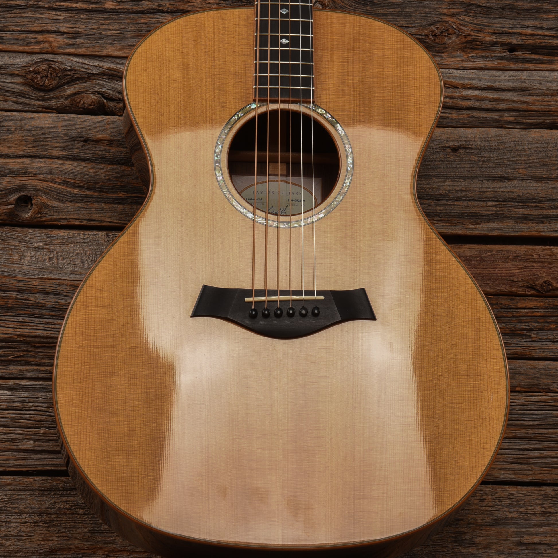 Taylor Custom GA Natural 2012 Acoustic Guitars / OM and Auditorium