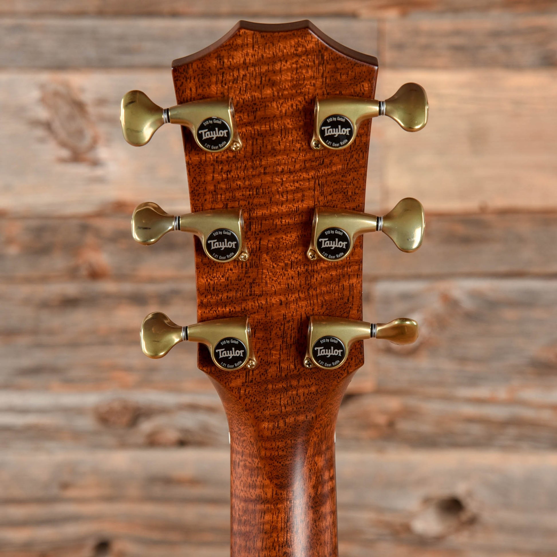 Taylor Custom Grand Auditorium Honduran Rosewood & Lutz Spruce w/Ebony Binding & Figured Mahogany Neck Tobacco Sunburst 2022 Acoustic Guitars / OM and Auditorium