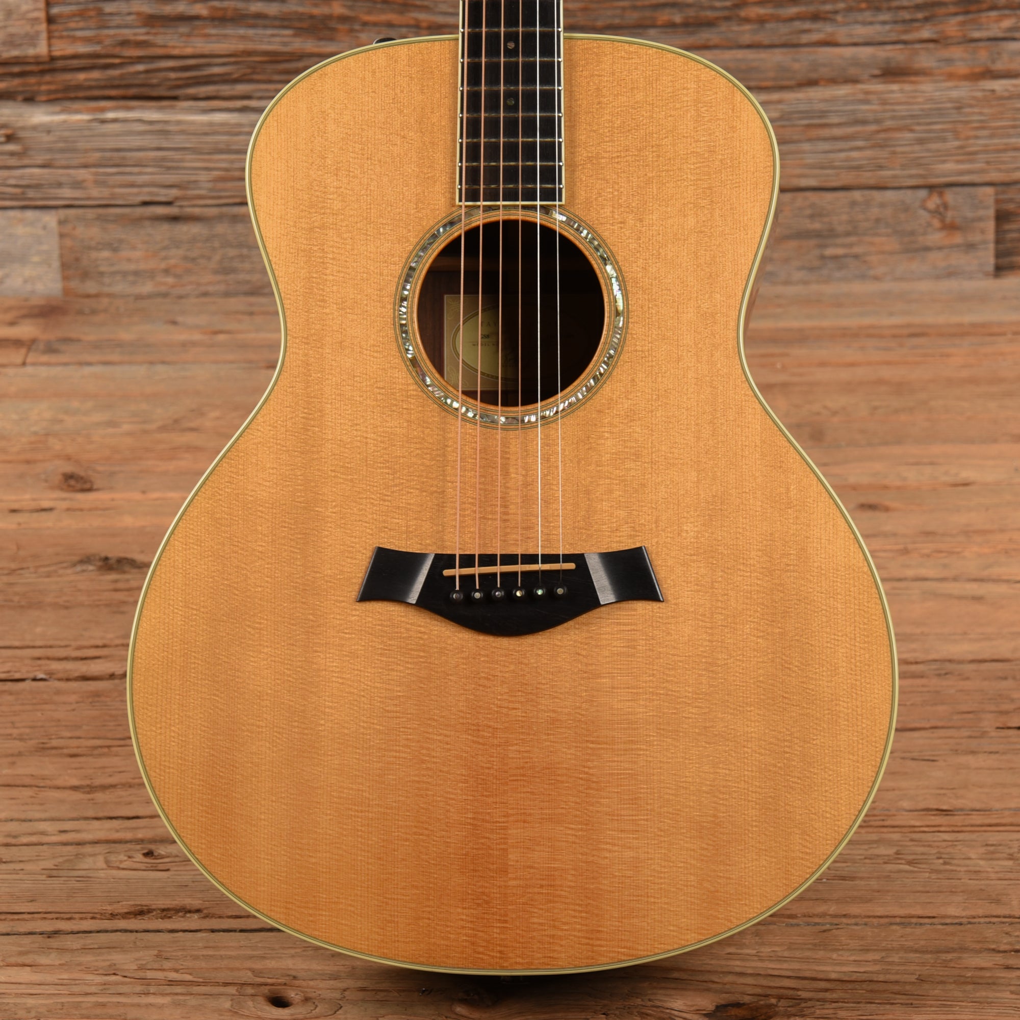 Taylor GS8 Natural 2011 Acoustic Guitars / OM and Auditorium