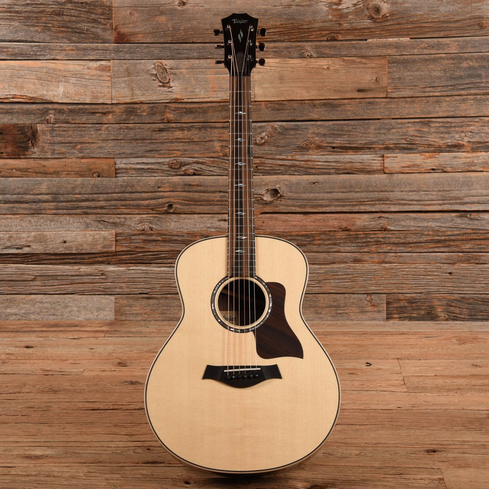 Taylor GT 811e Sitka/Rosewood Natural ES2 Acoustic Guitars / OM and Auditorium