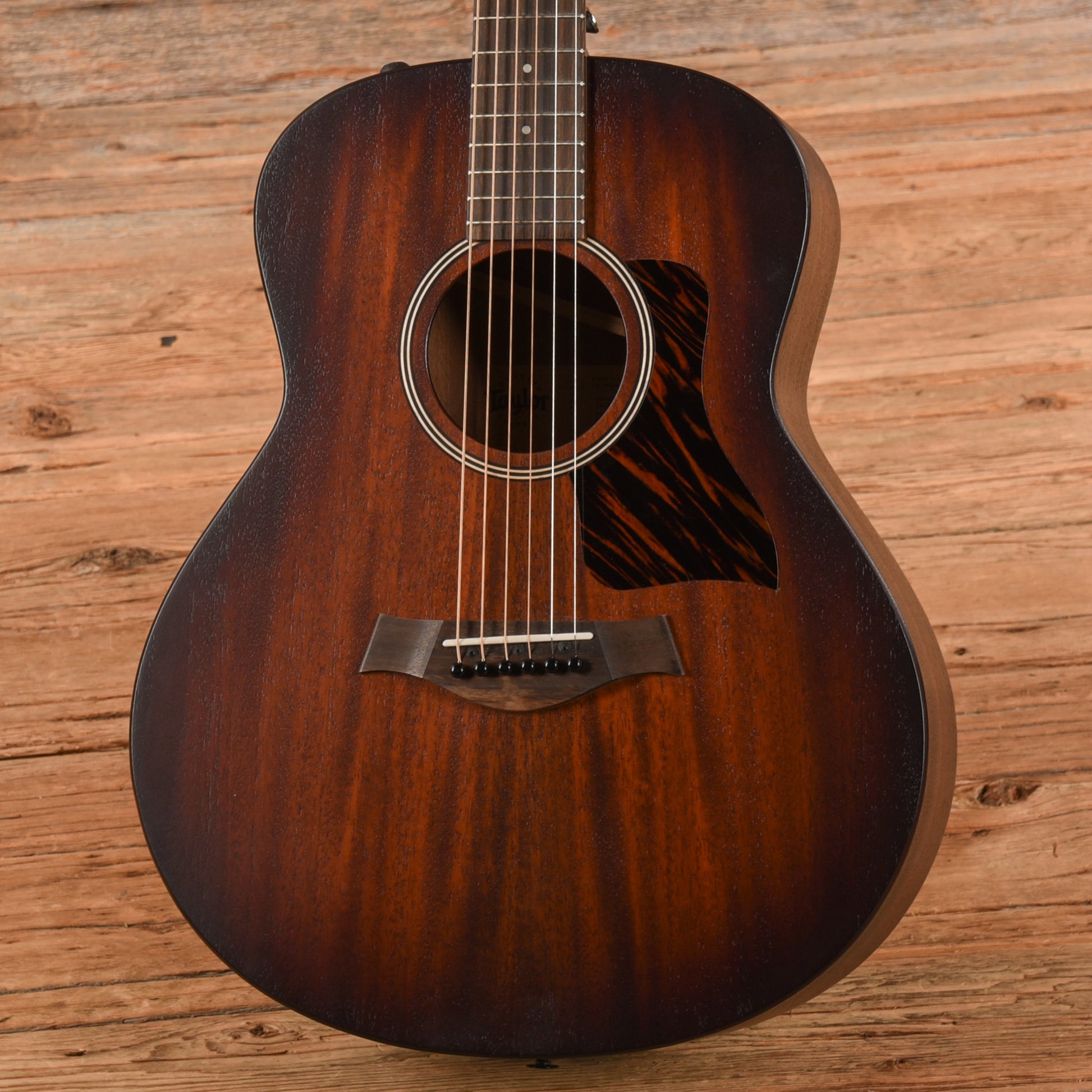Taylor AD21e Grand Theater Mahogany/Sapele Shaded Edgeburst 2023 Acoustic Guitars / Parlor