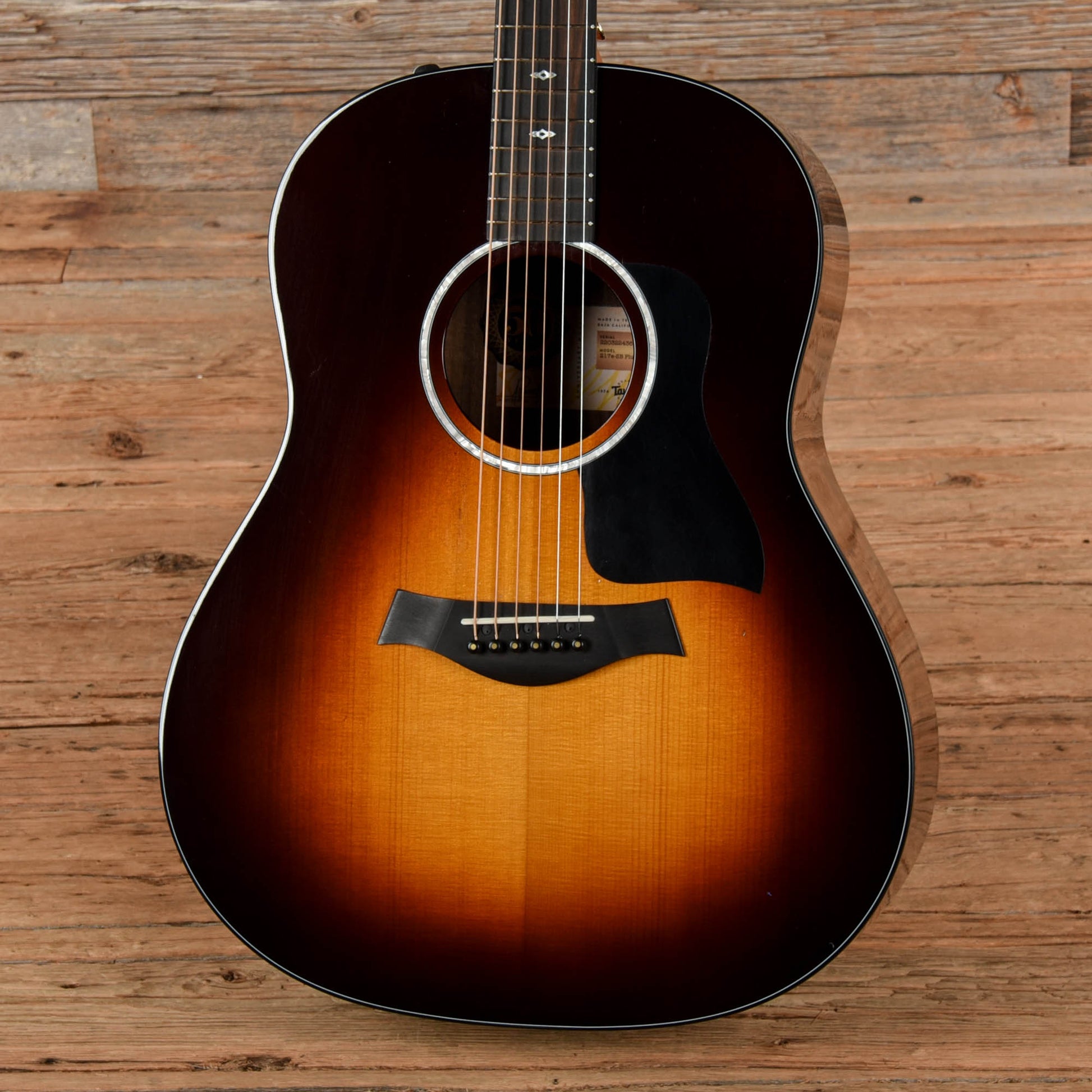 Taylor 217e SB Plus LTD Tobacco Sunburst 2024 Acoustic Guitars
