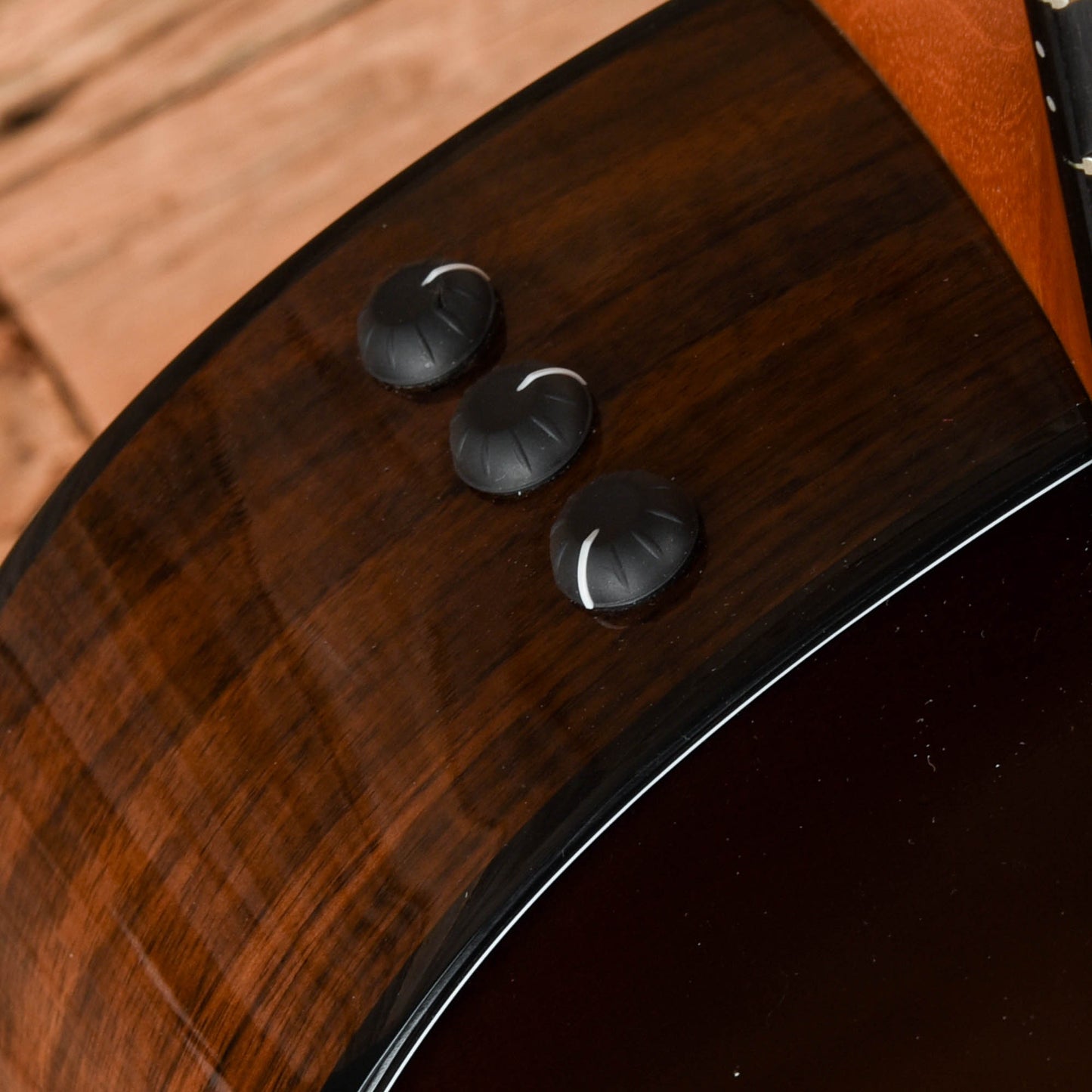 Taylor 217e SB Plus LTD Tobacco Sunburst 2024 Acoustic Guitars