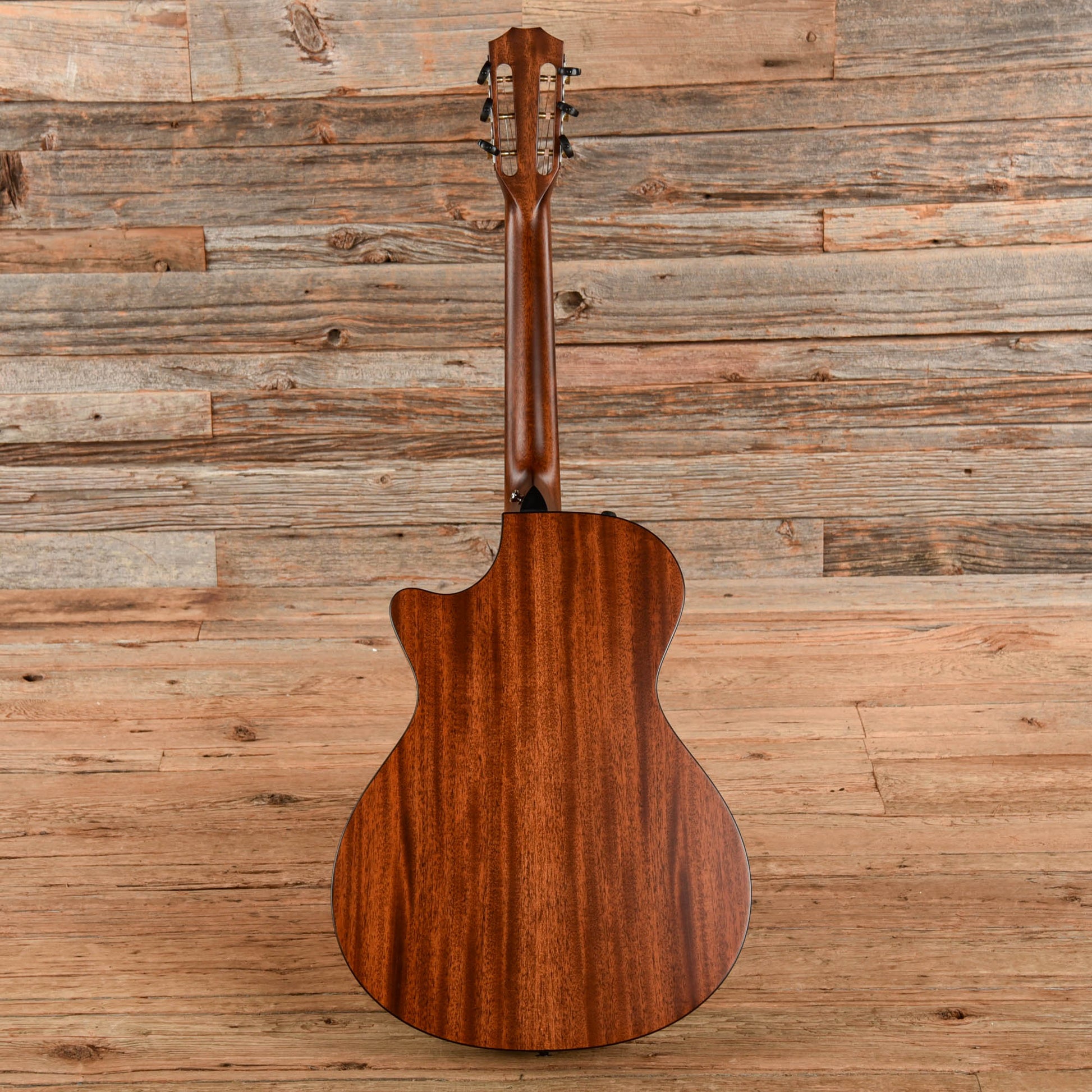 Taylor 322ce 12-Fret Sunburst 2023 Acoustic Guitars